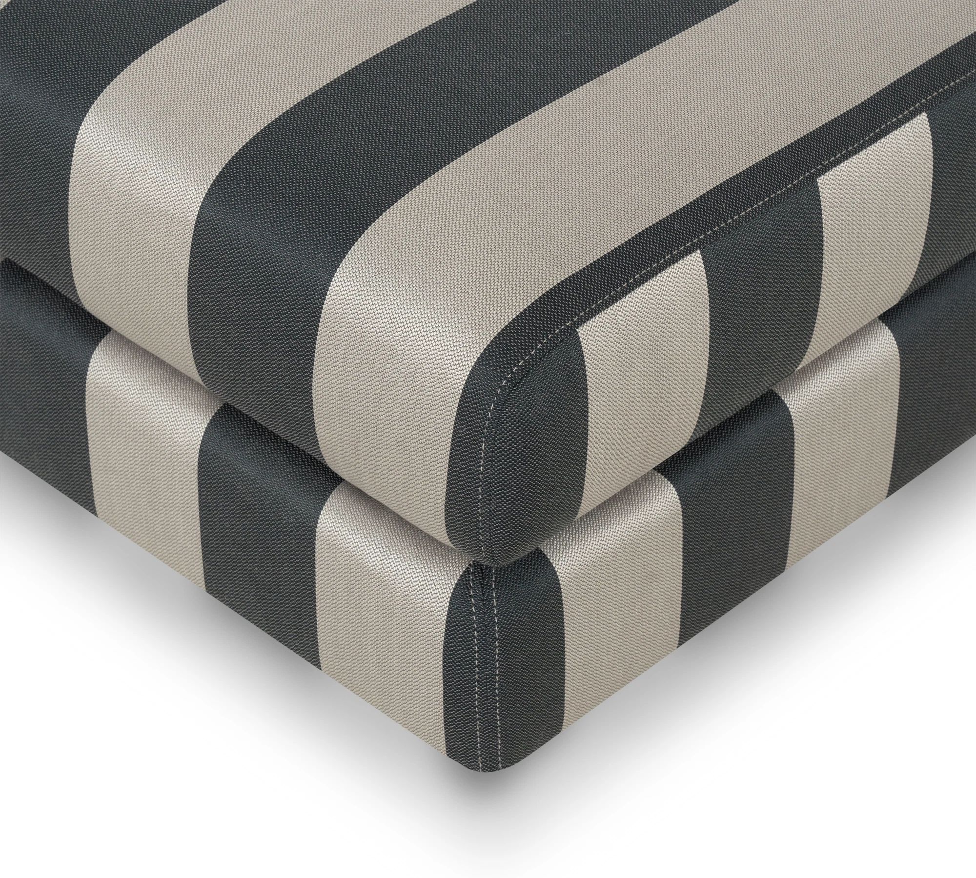 Dylan Hocker Line Latte Black