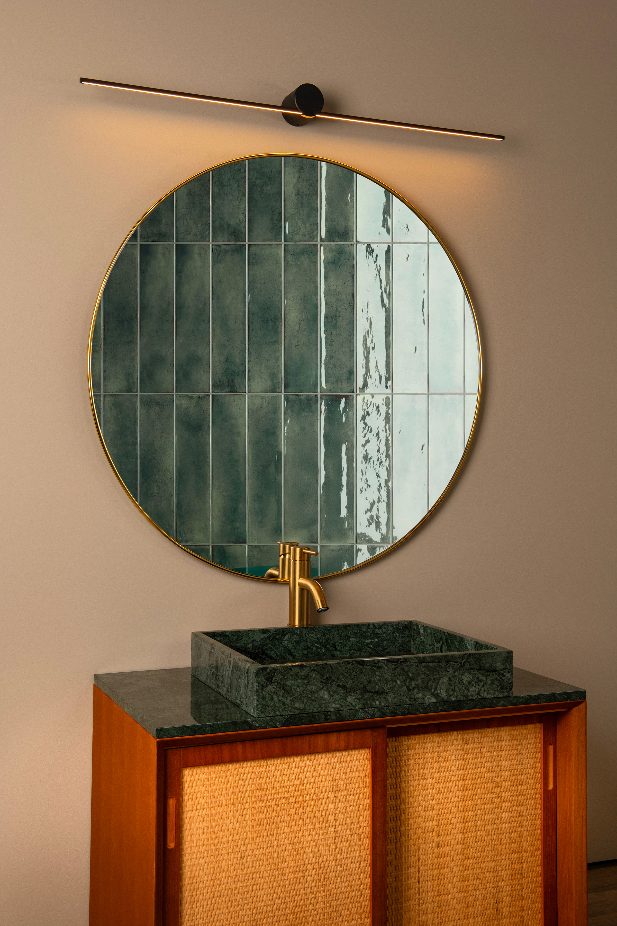 Mizar Badleuchte Aluminium Schwarz