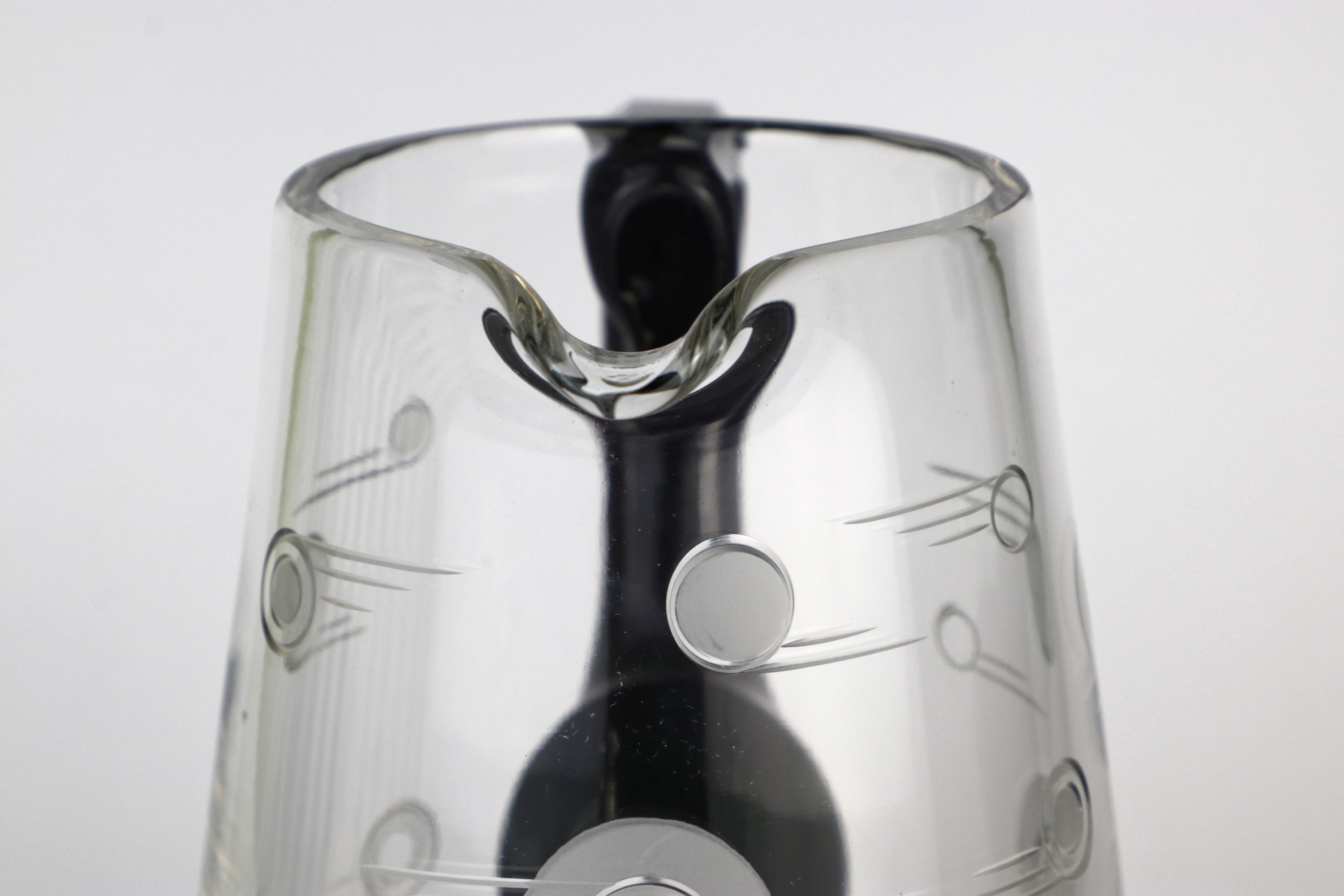 Art Deco Karaffe Frankreich 1930er Schwarzes Glas