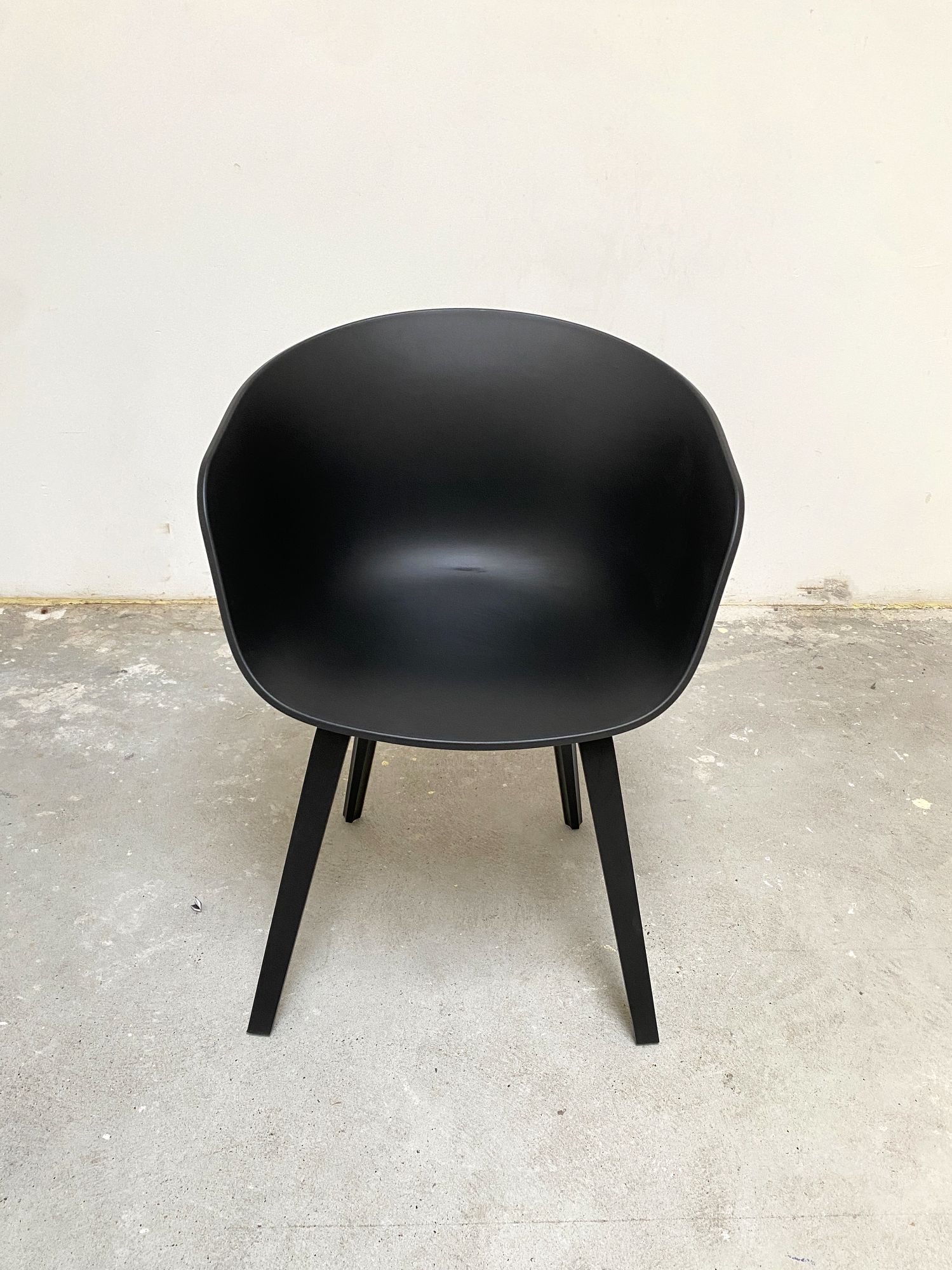 About A Chair AAC22 Stuhl Schwarz