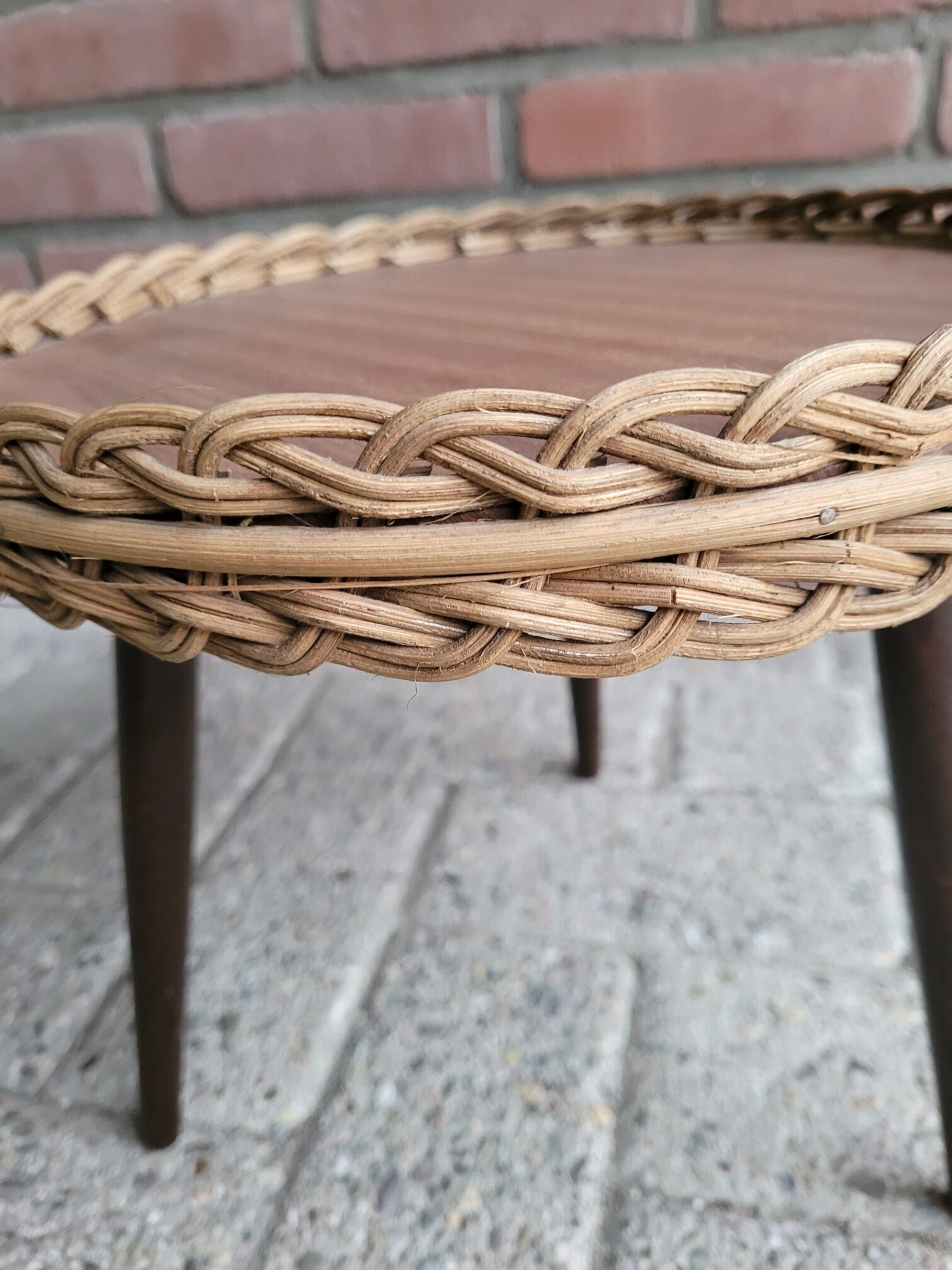 Vintage Pflanzentisch Holz Rattan Braun