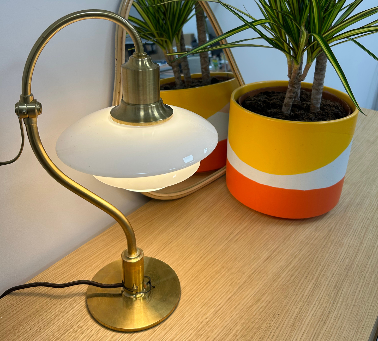 PH 2/2 Luna Tischleuchte Eisen Gold