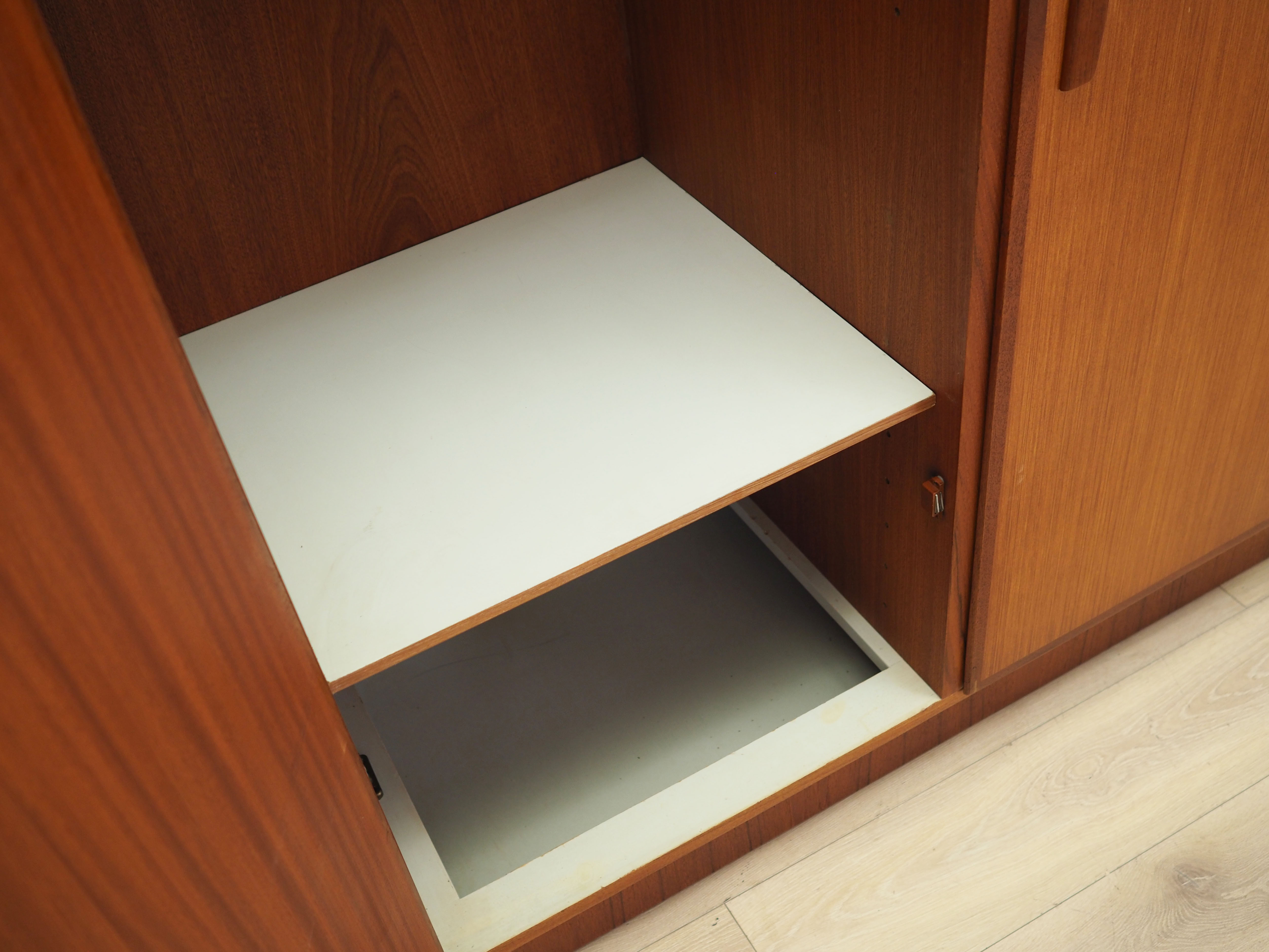 Kleiderschrank Teakholz 1970er Jahre