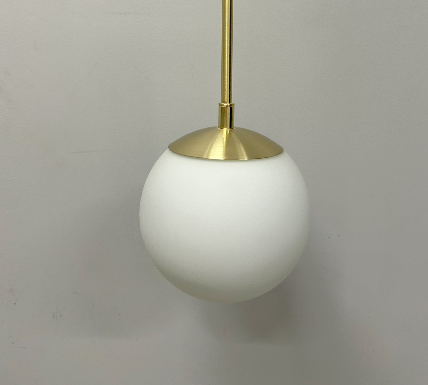 Grant 15 Pendelleuchte Glas Messing Weiß