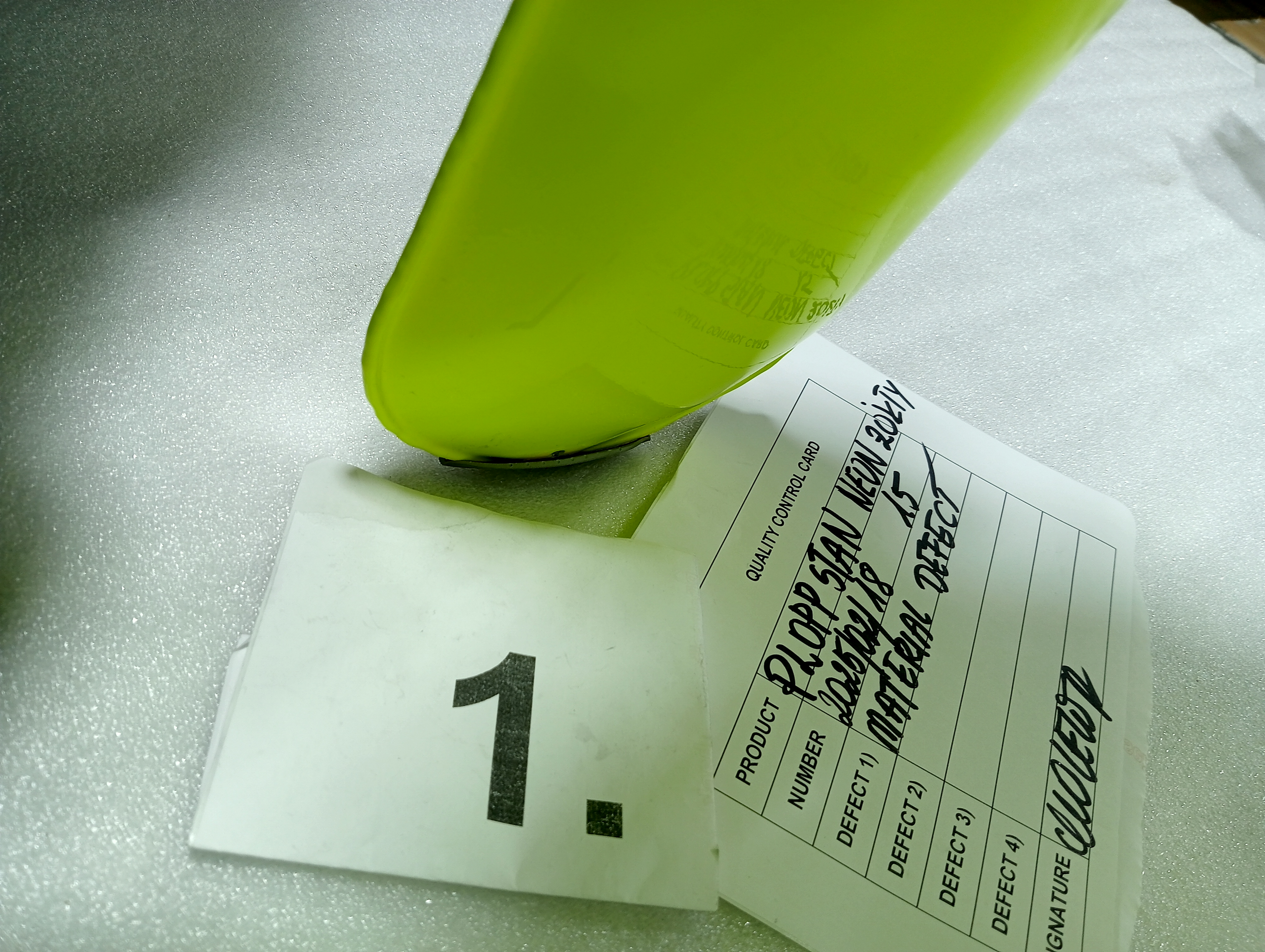 Plopp Standard stool Aluminum Neon Yellow RAL 1026