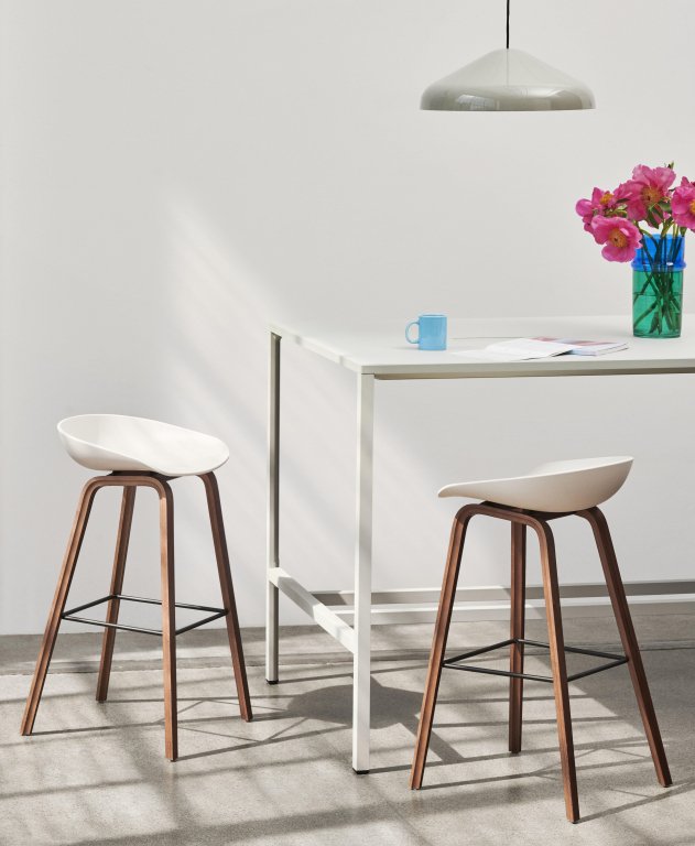 AAS32 Bar stool Walnut Pastel Green