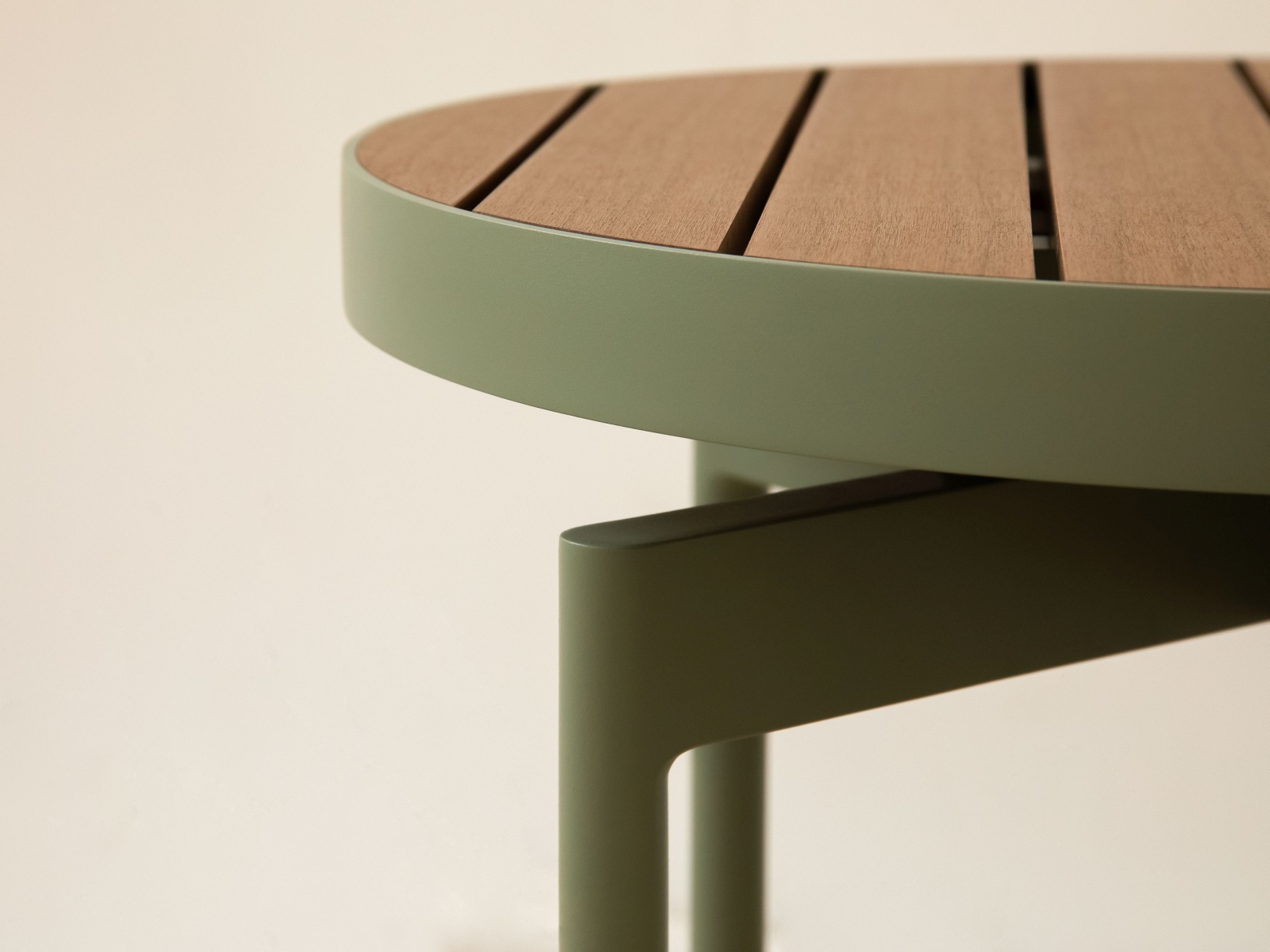 Pada Gartentisch Kunststoff Braun 48,5x48,5x47 cm