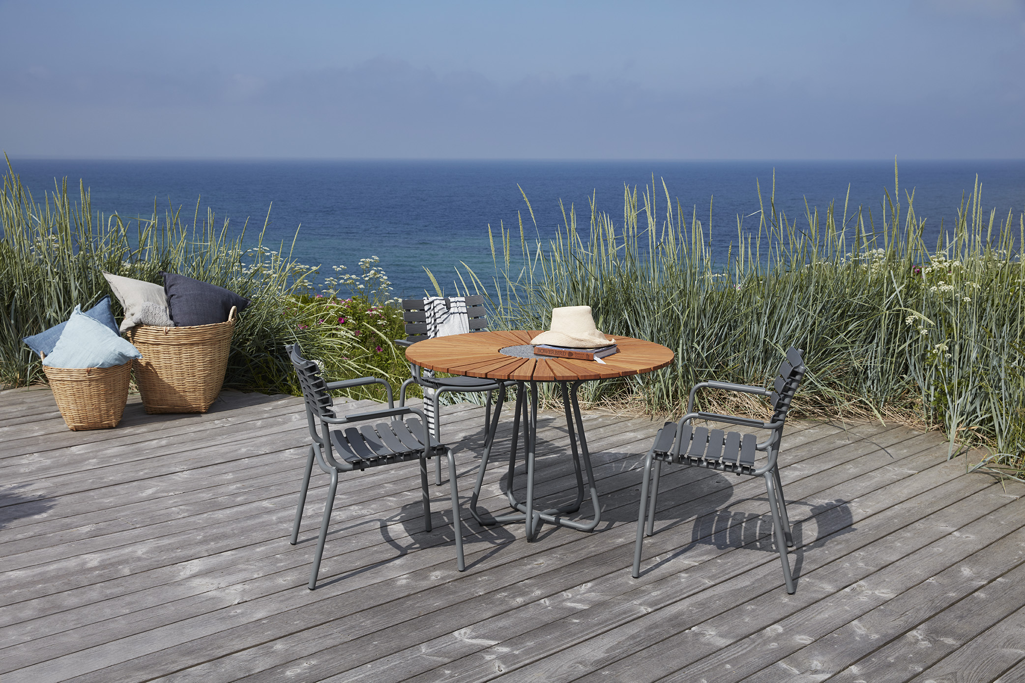 ReCLIPS Gartenstuhl Grau Armlehne Dunkelgrau