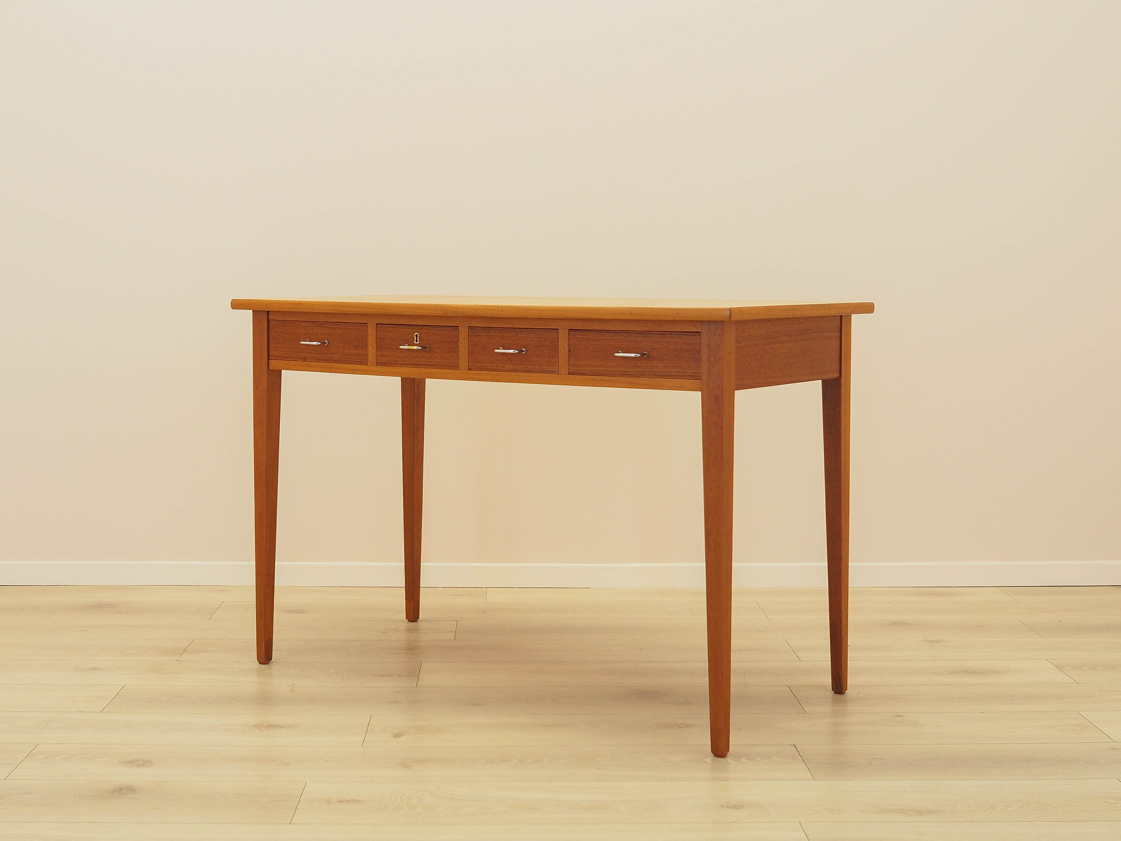 Teak Schreibtisch 1970er Jahre