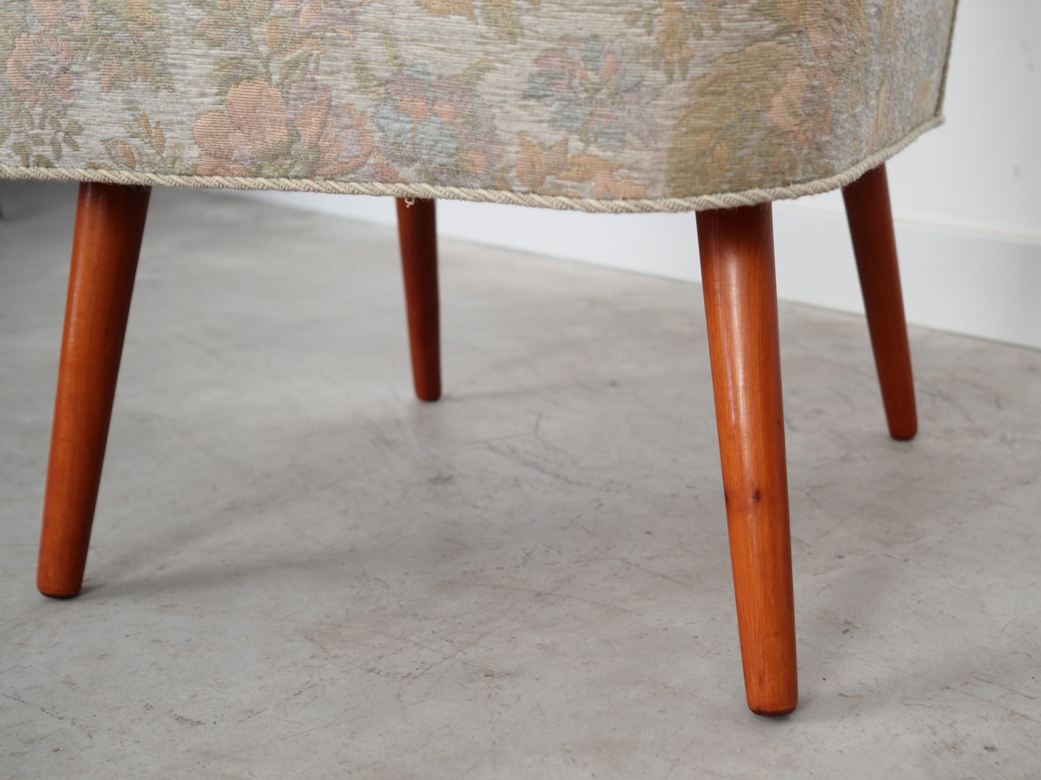 2x Vintage Armchairs Beech wood Textile Beige 1970s