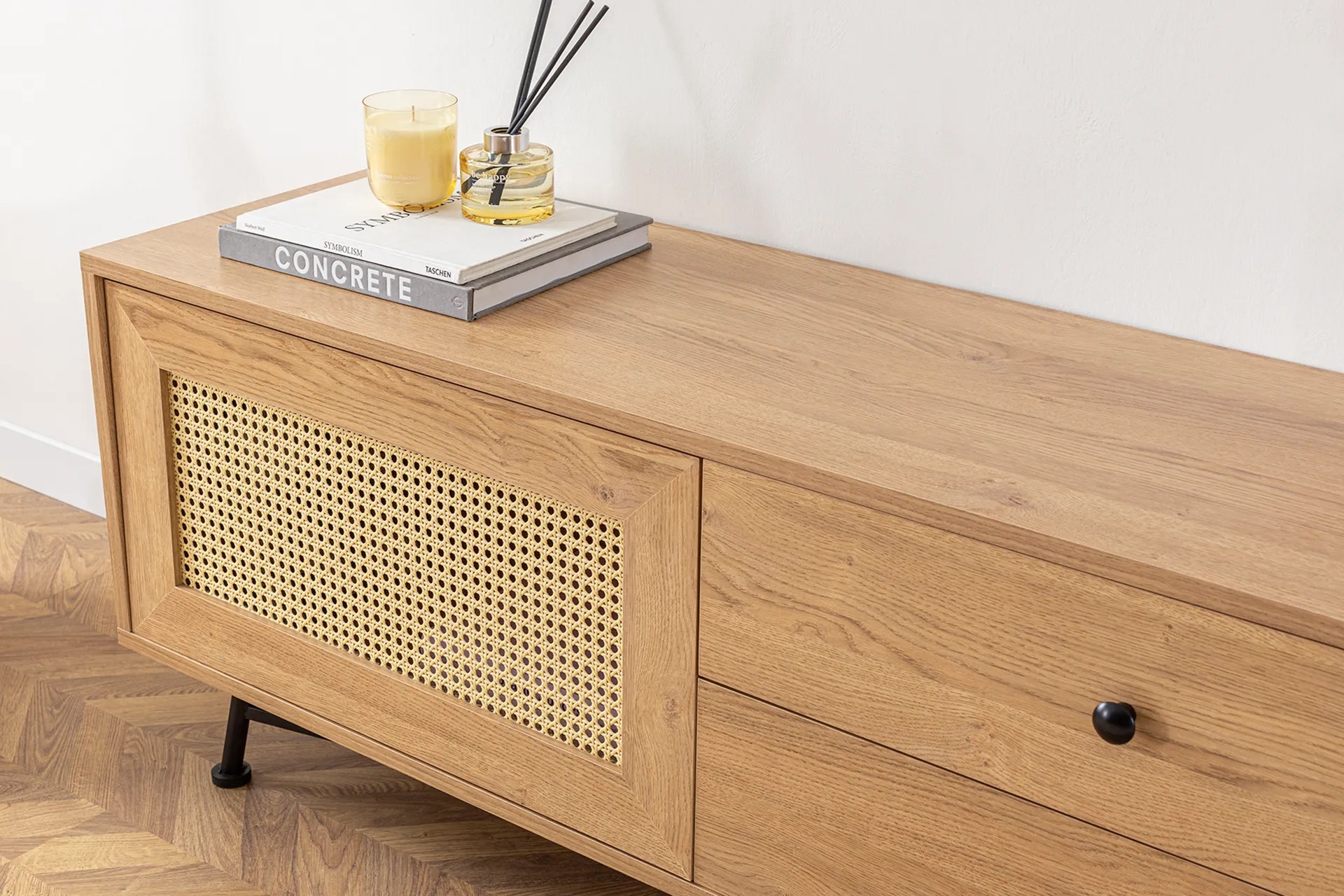 Nala 140 TV stand Brown