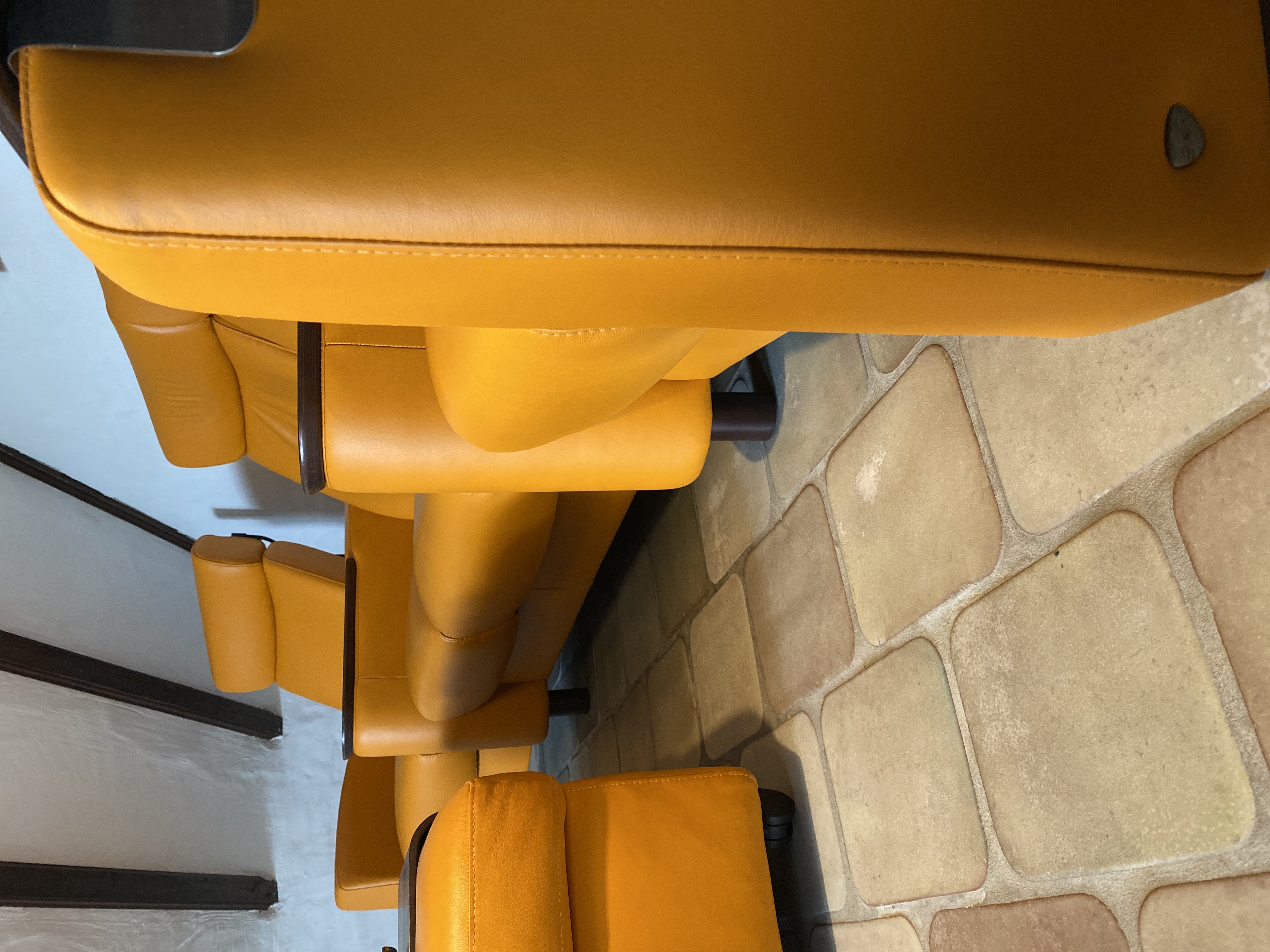 Arion 4-seater sofa with ottoman Leather