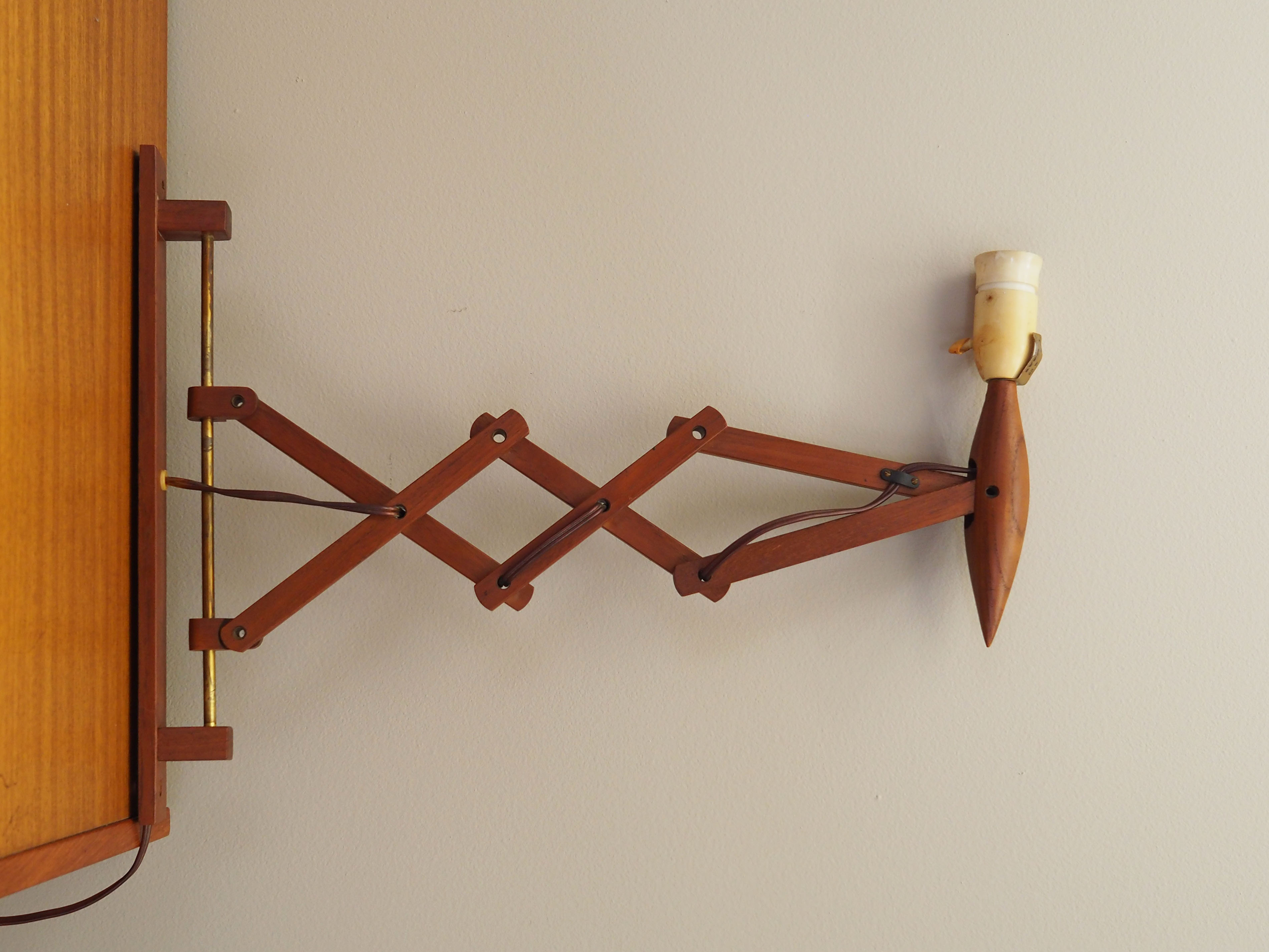 Scissor Wandleuchte Teakholz 1970er Jahre