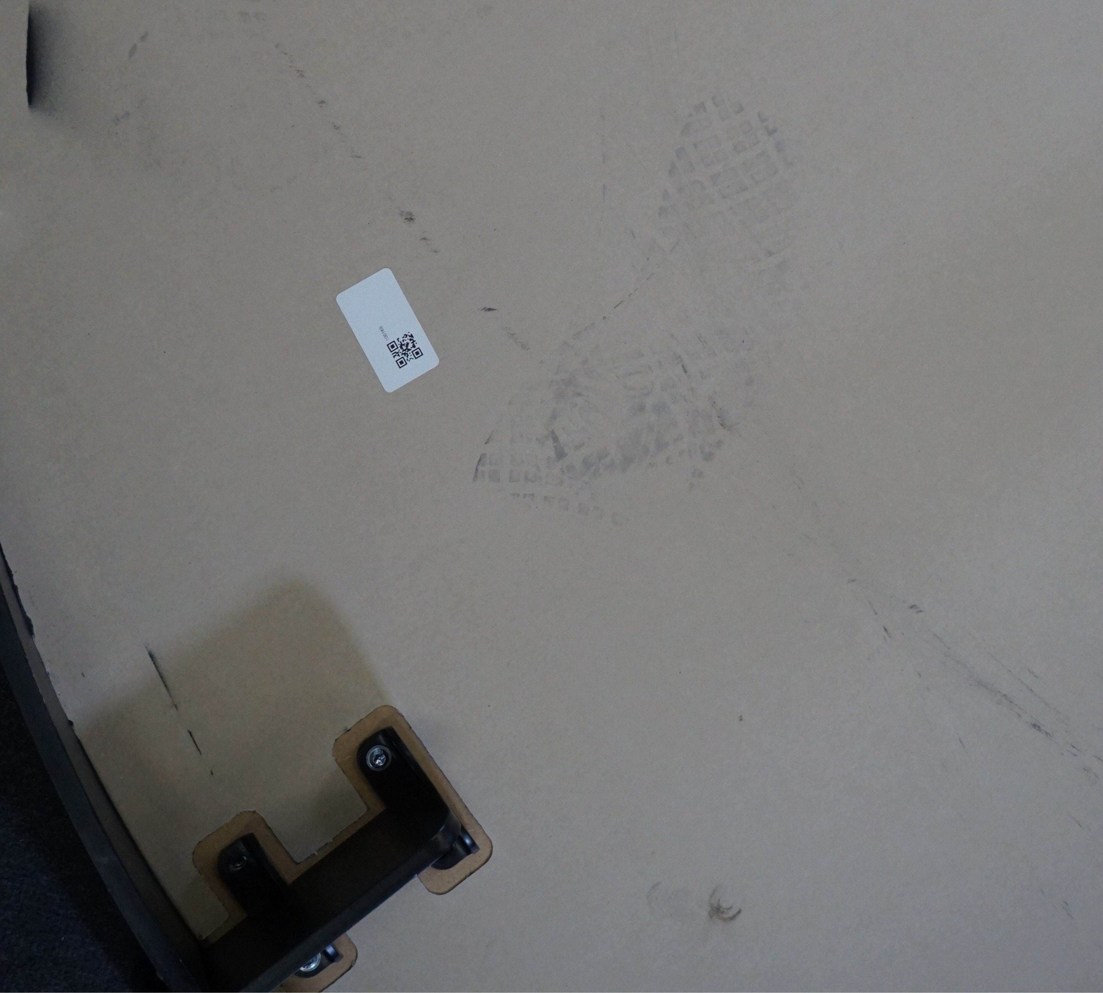 Series 430 Dining table Black Ø 160cm