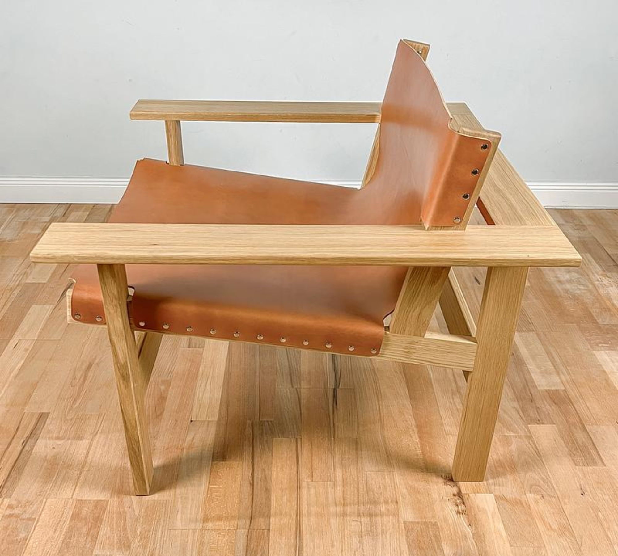B_002 Lounge Sessel Holz Leder Braun