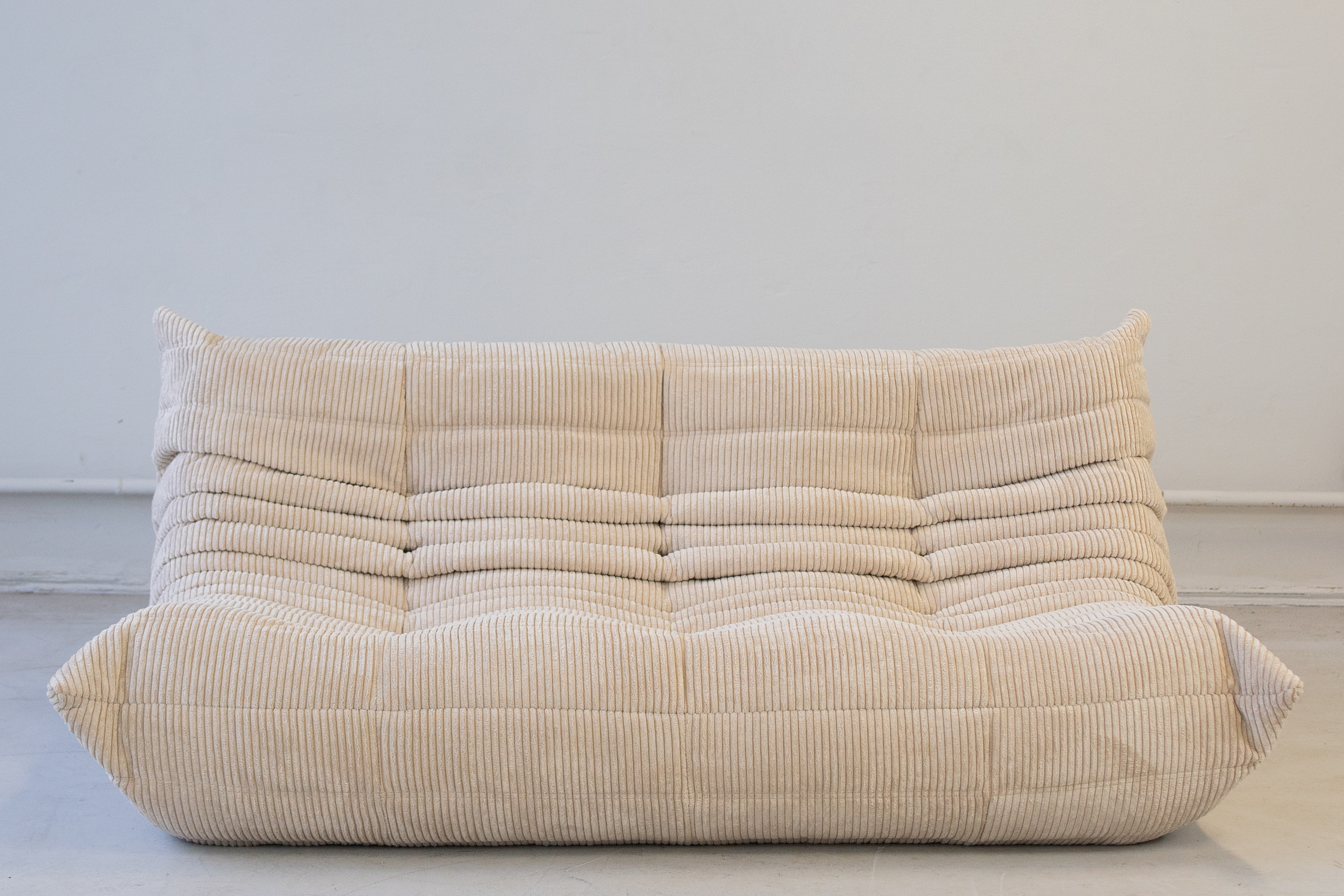 Togo Sofa 3-Sitzer Cord Beige