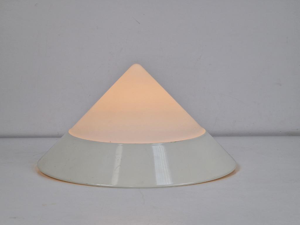Vintage Kegel Deckenleuchte Milchglas 1970er Jahre