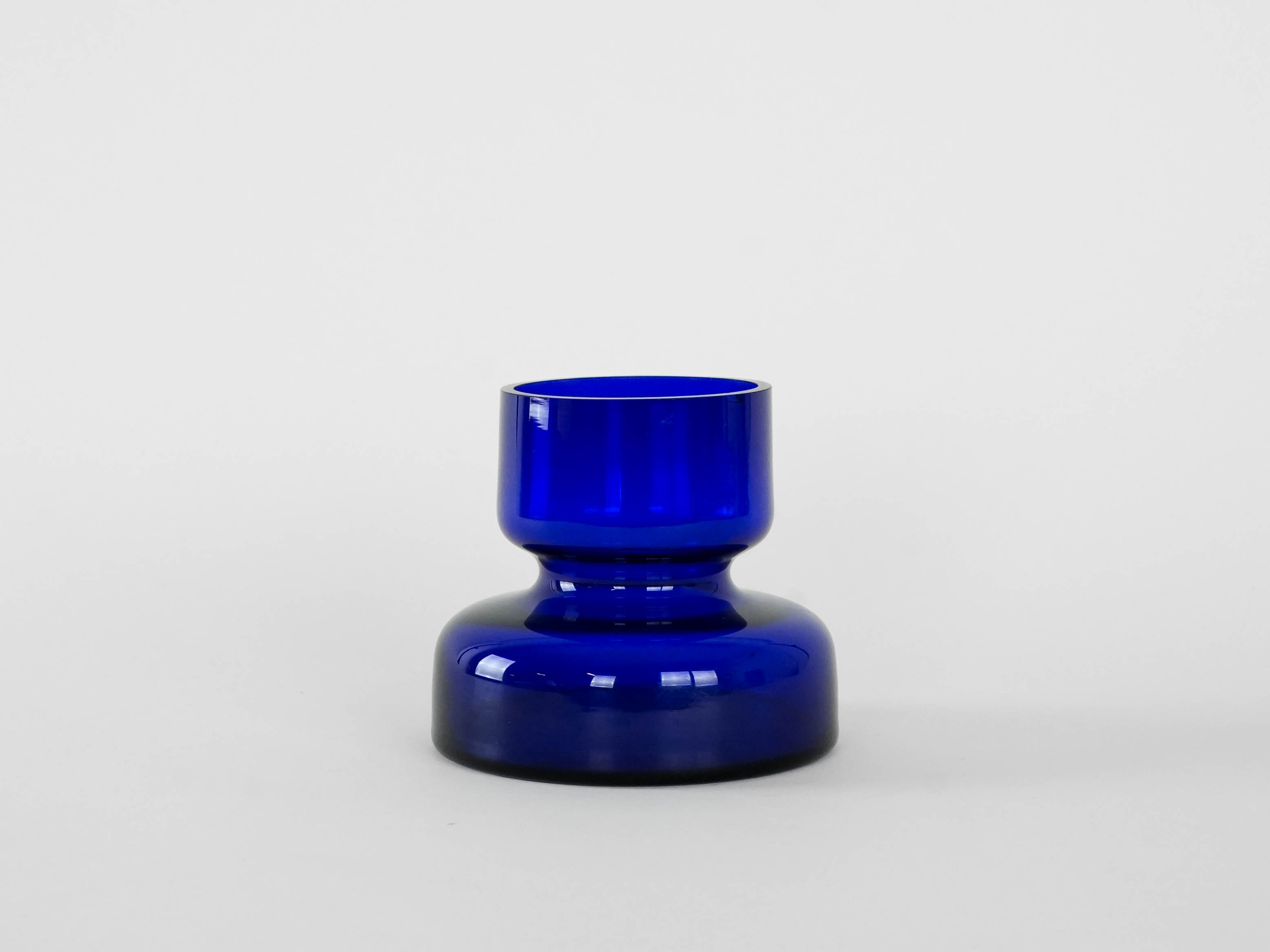 Kobaltvase Blau 1970er Jahre