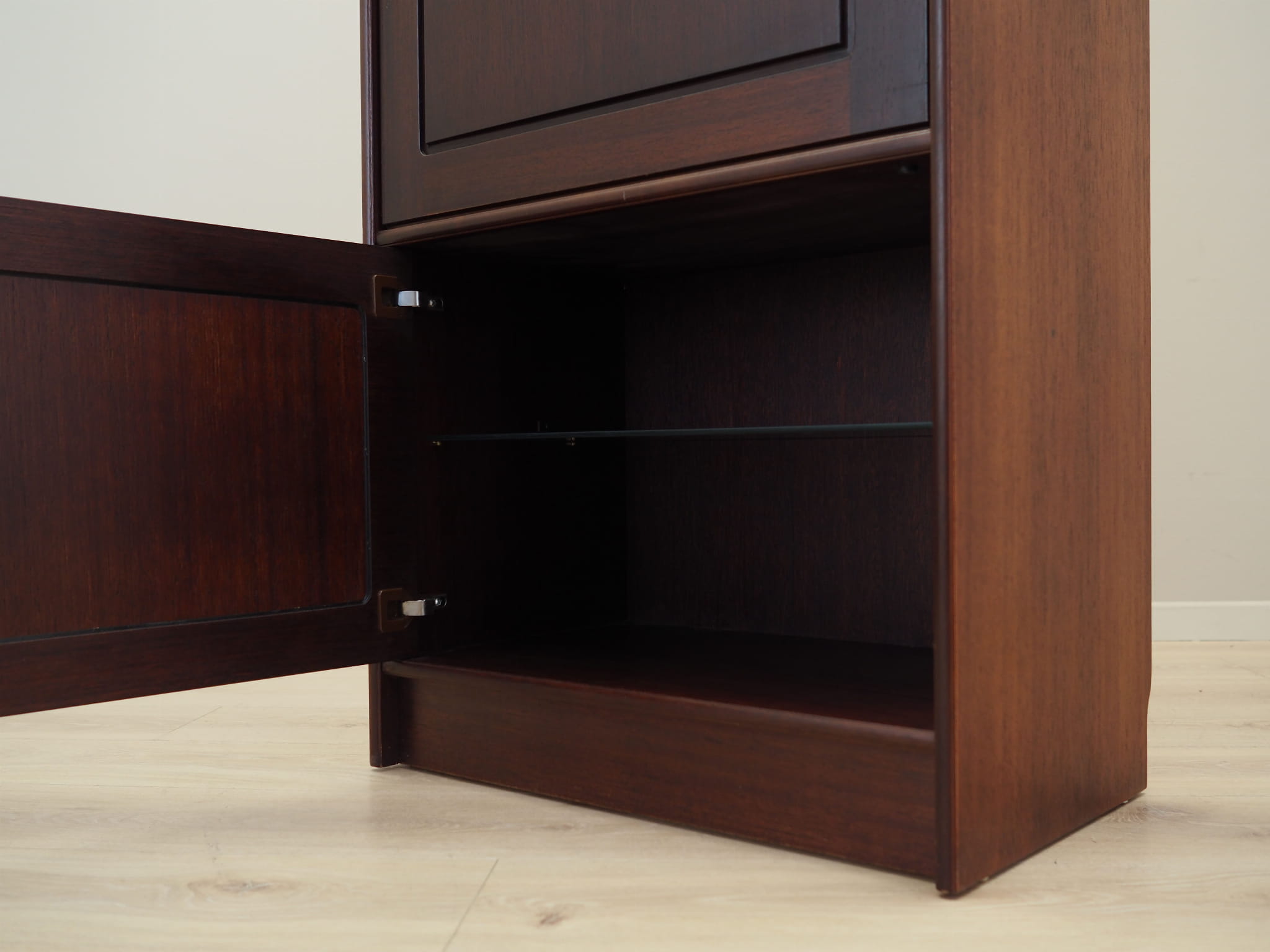 Mahogany Vitrine 1970 Jahre