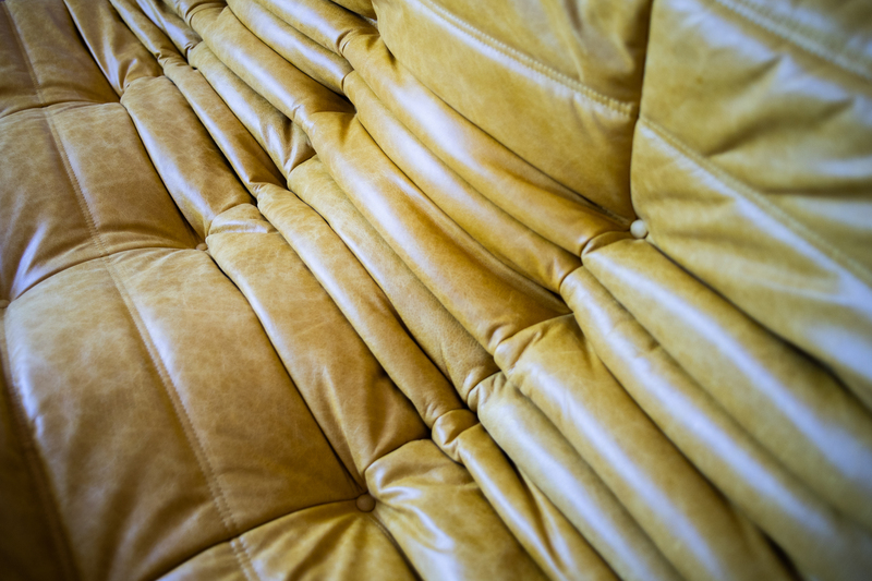 Togo Sofa 3-Seater Pull-Up Leather Yellow