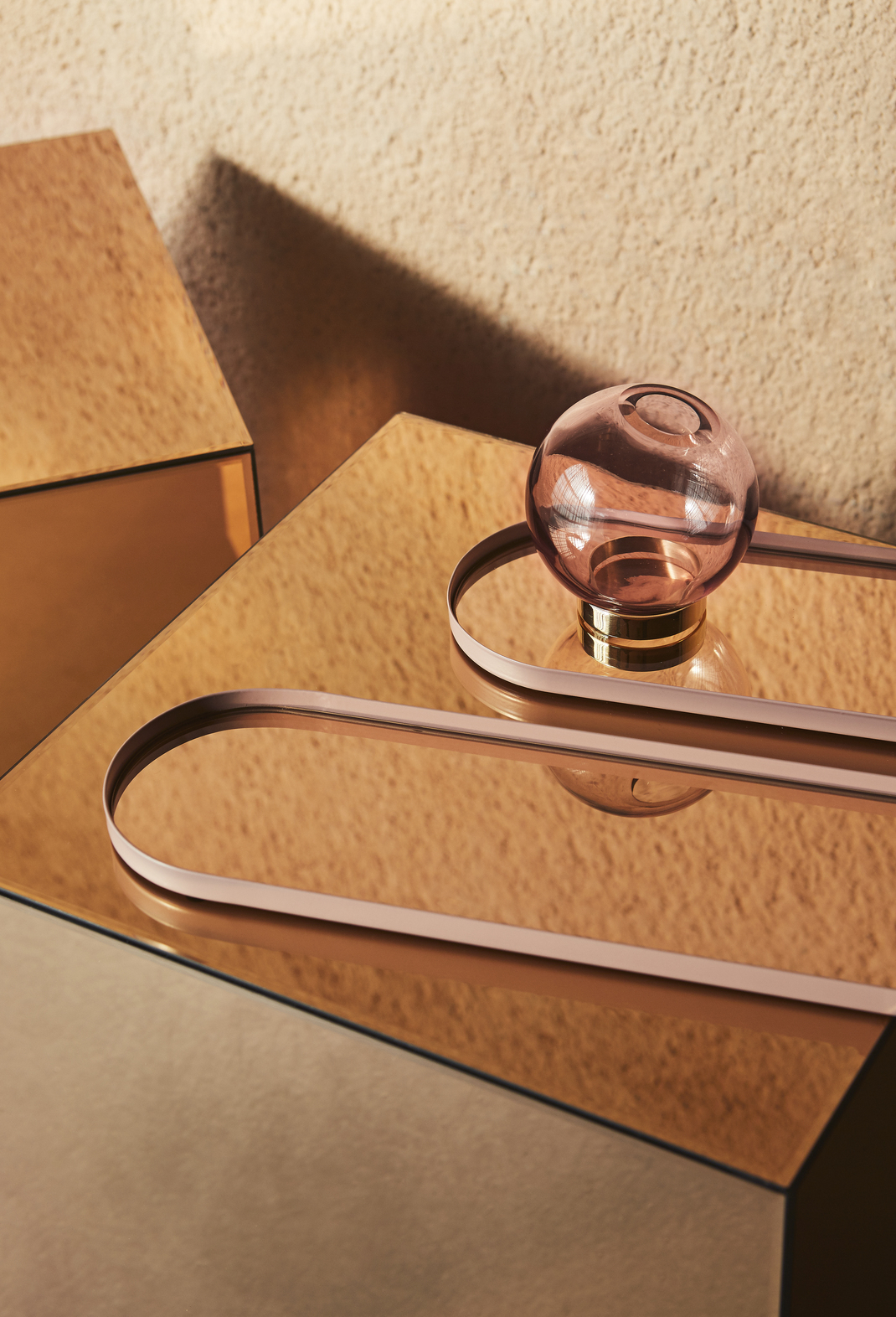 Globe Vase Glass Pink