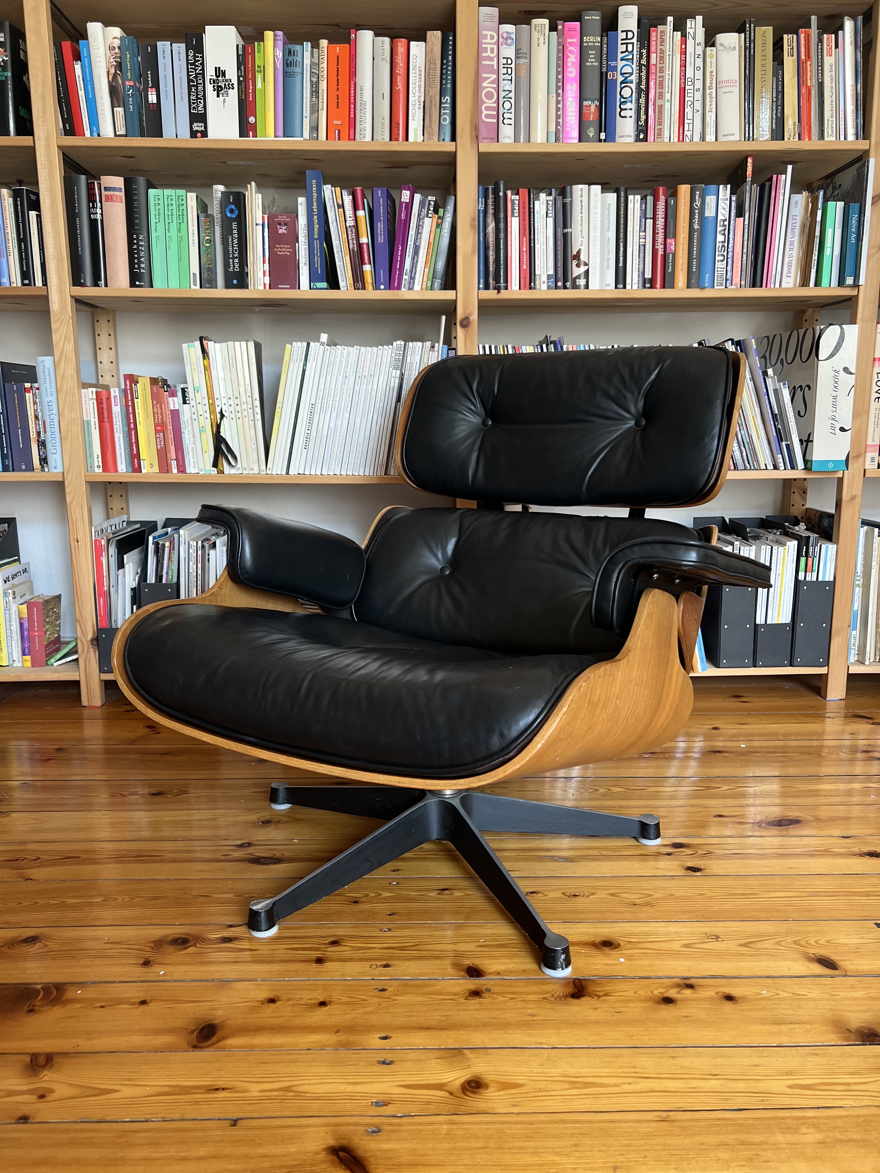 Vintage Eames Lounge Chair & Ottoman Leder Schwarz 1950er