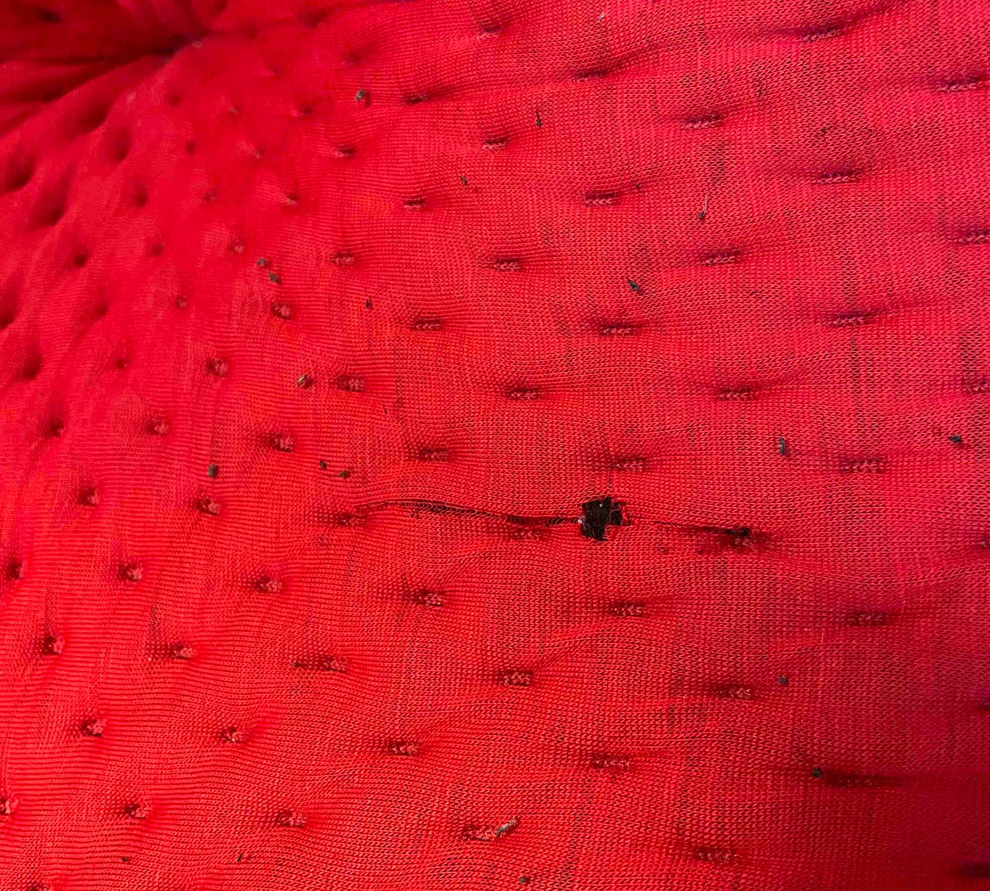 Ligne Roset Ploum Sofa 3-Sitzer Stoff Rot