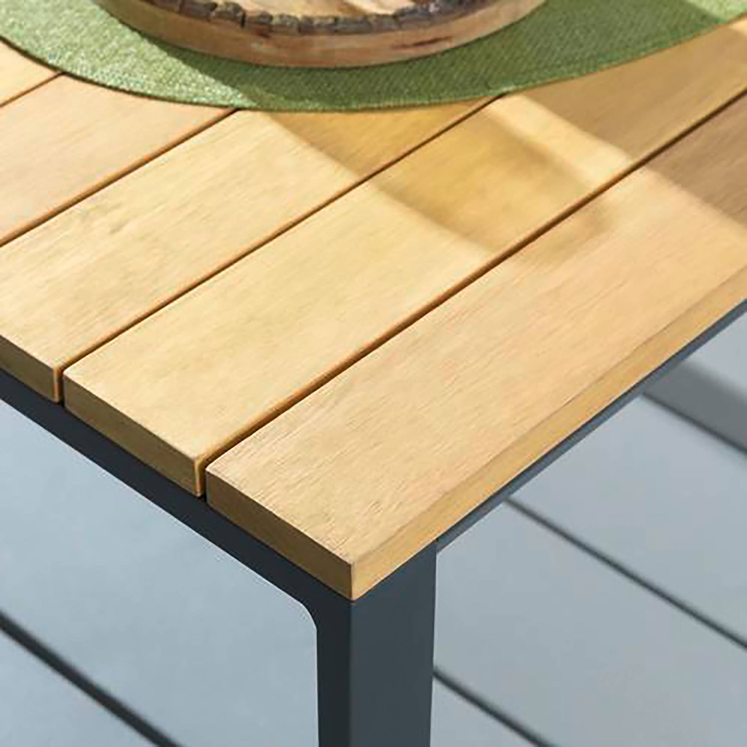 Aviel Loungetisch Aluminium Eukalyptus Anthrazit Braun