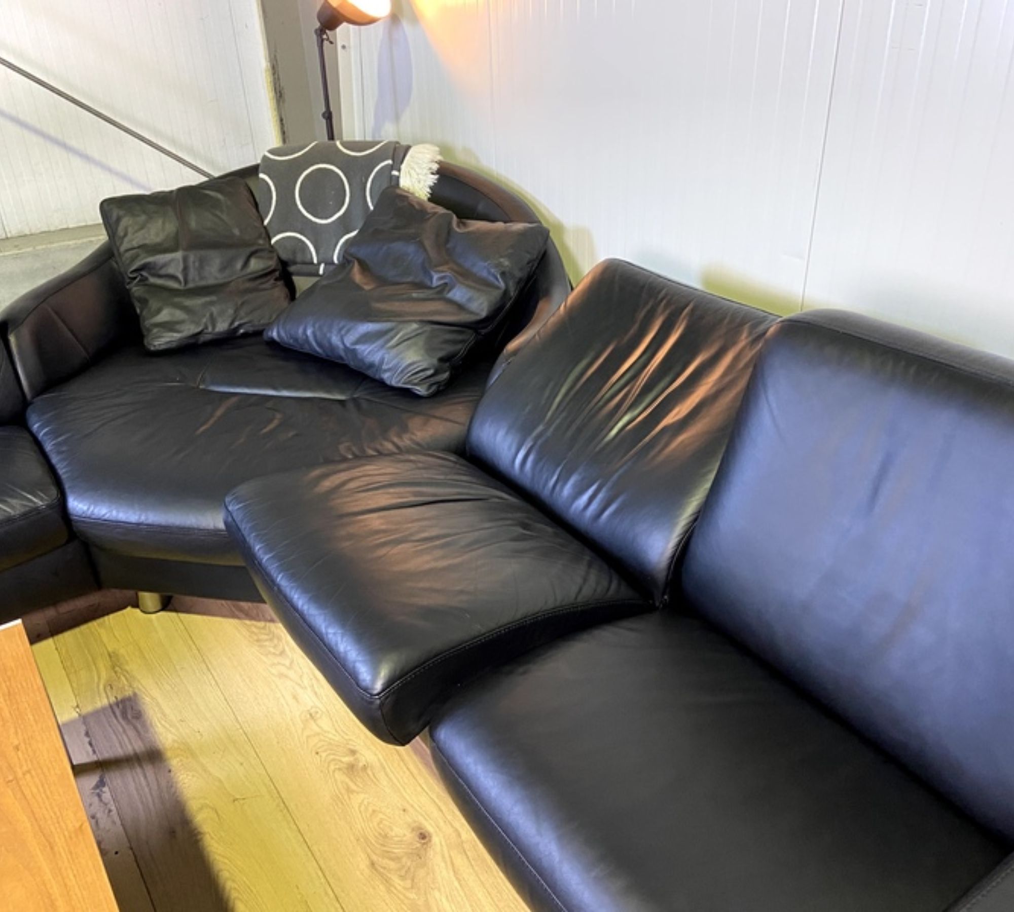 Arion Leather Sofa Black