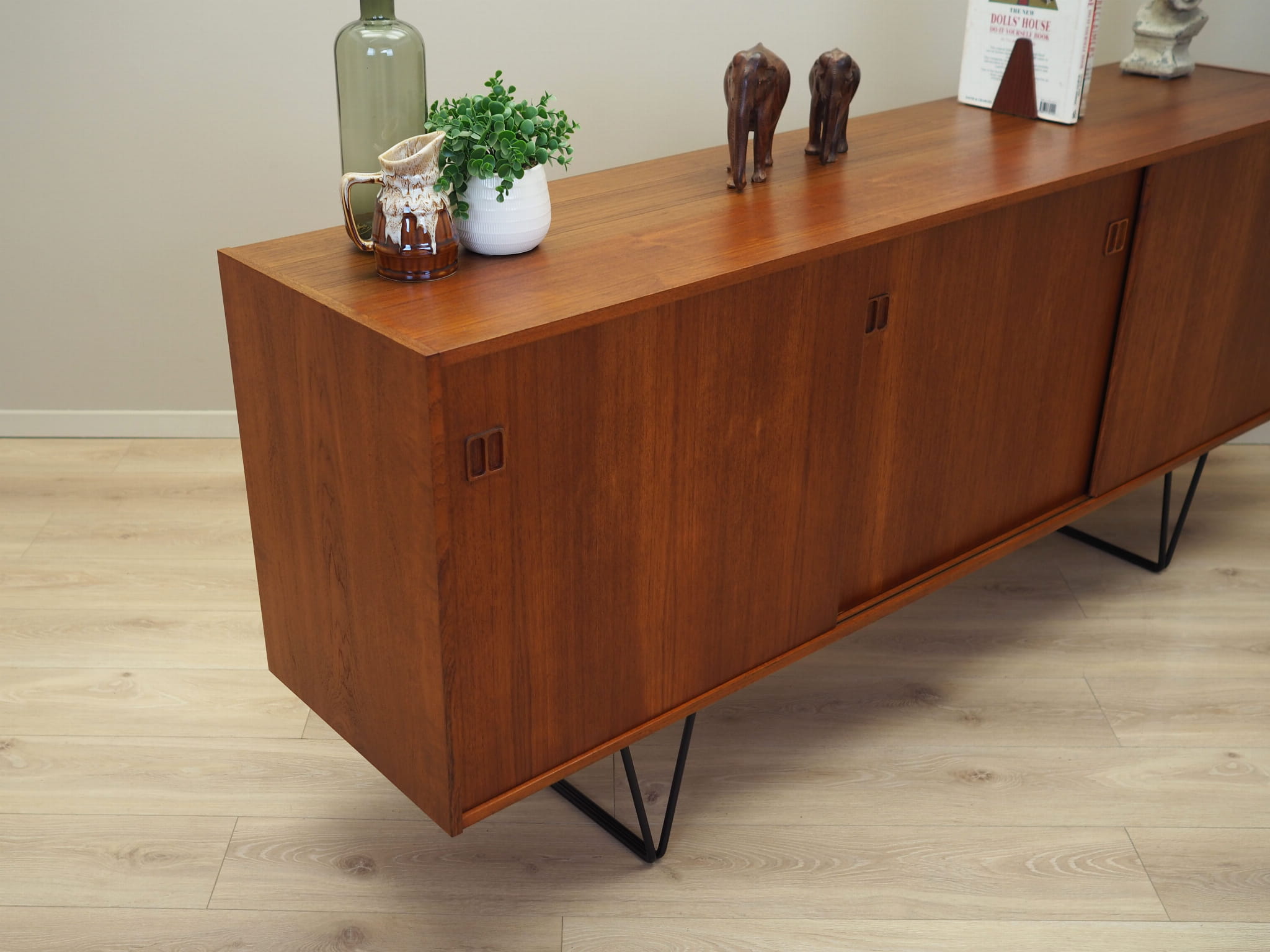 Vintage Sideboard Teakholz Braun 1970er Jahre