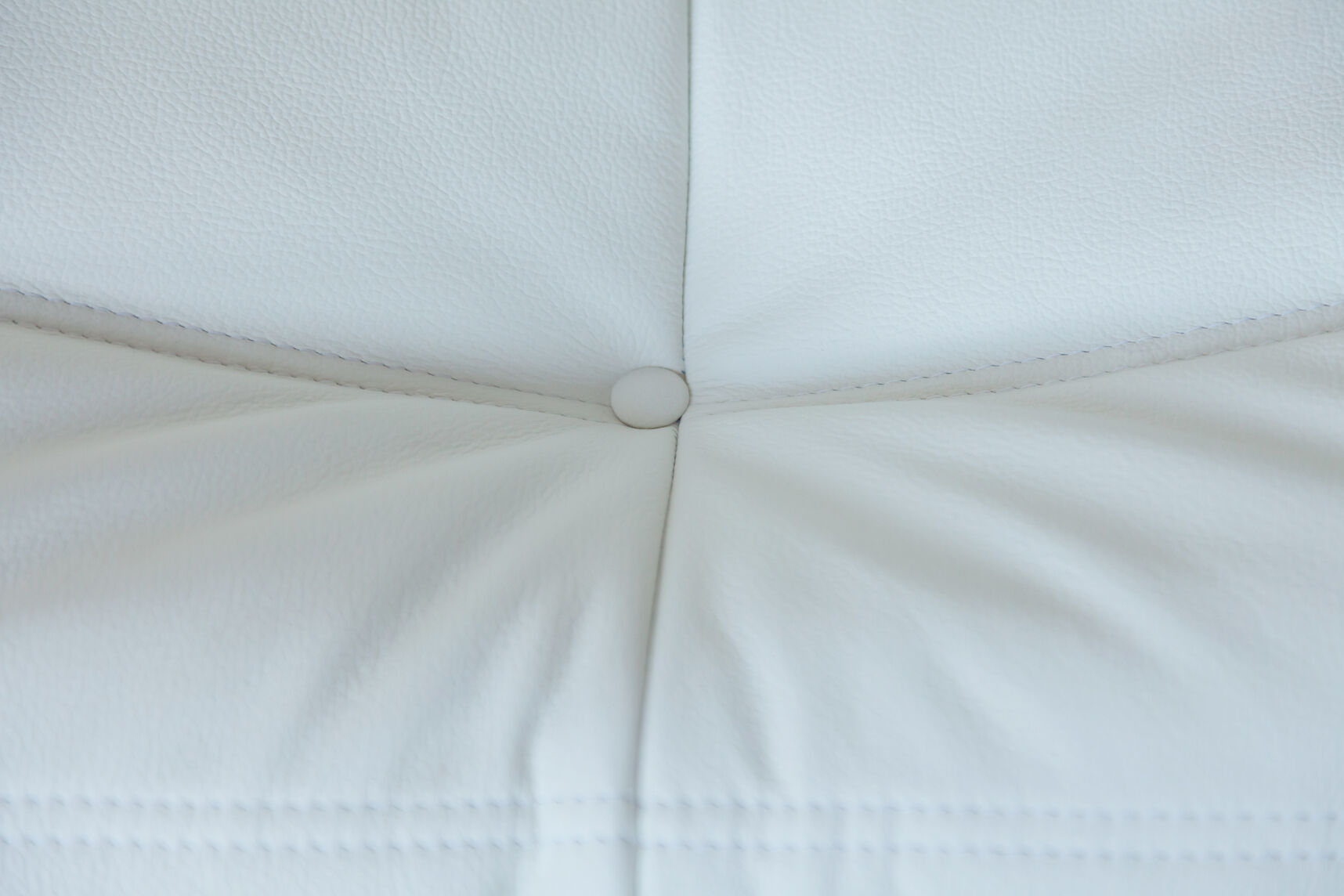 Togo Sofa 3-seater Madras leather White