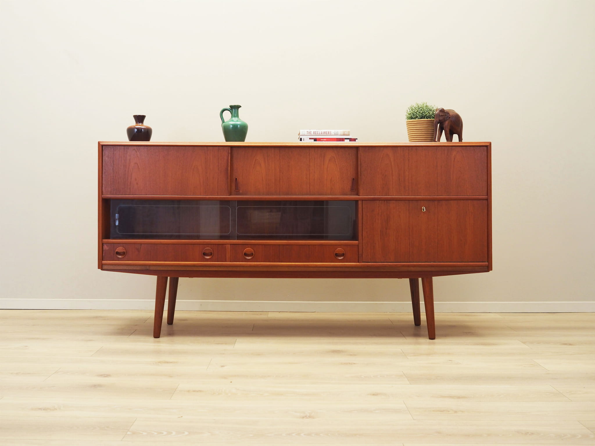 Vintage Highboard Teakholz Braun 1970er Jahre