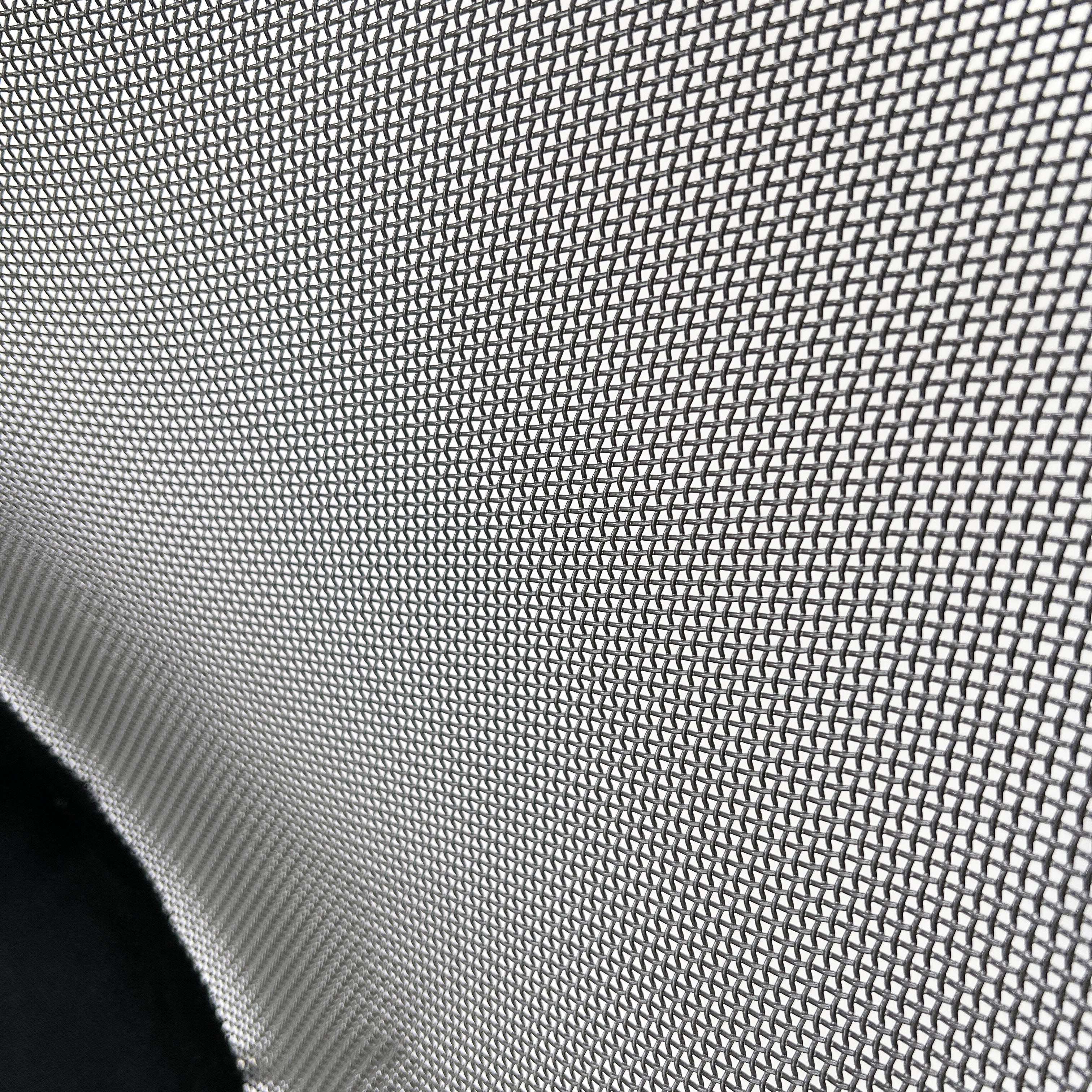 IU4 Iuta Armchair Chrome Black