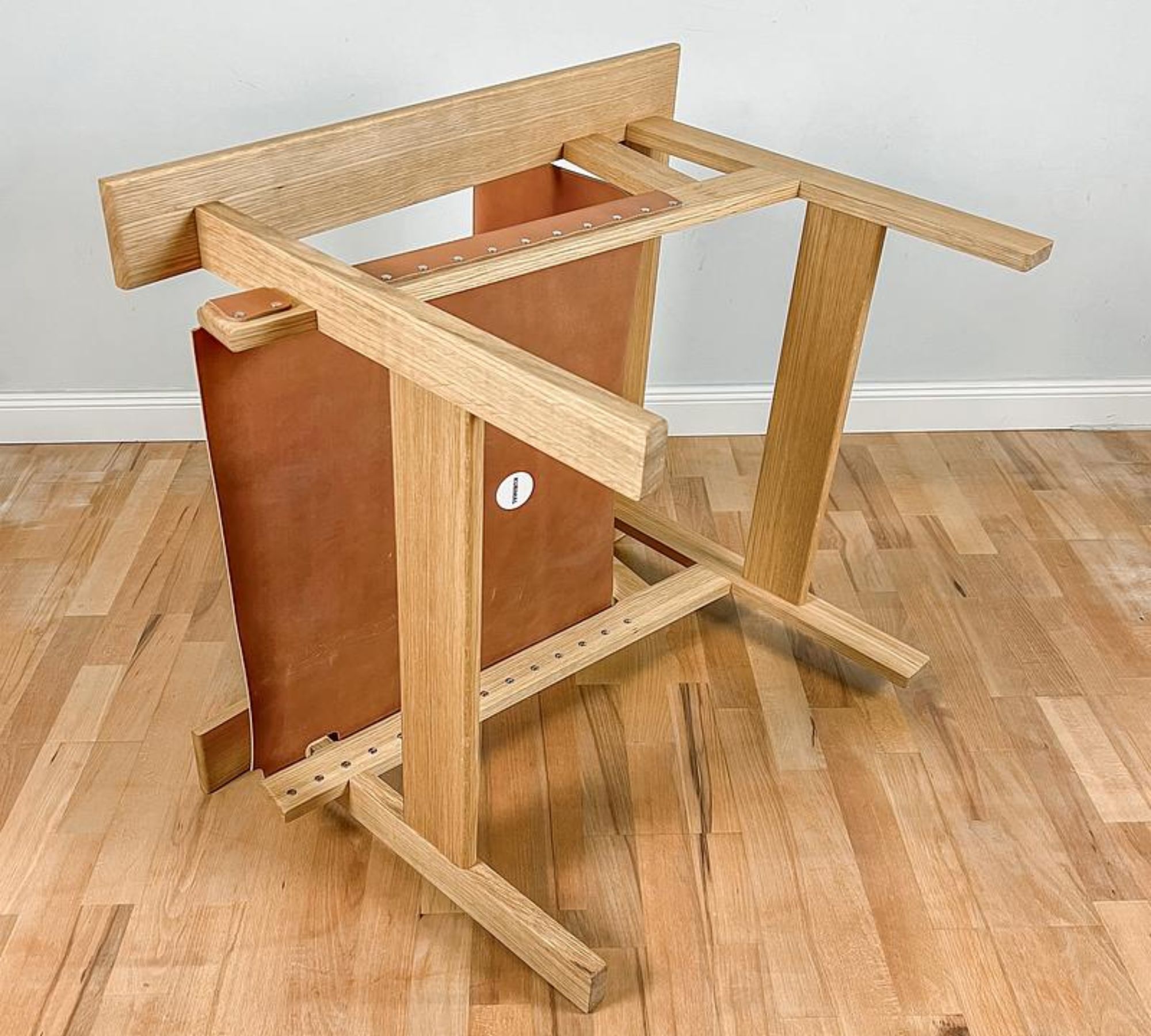 B_002 Lounge Sessel Holz Leder Braun