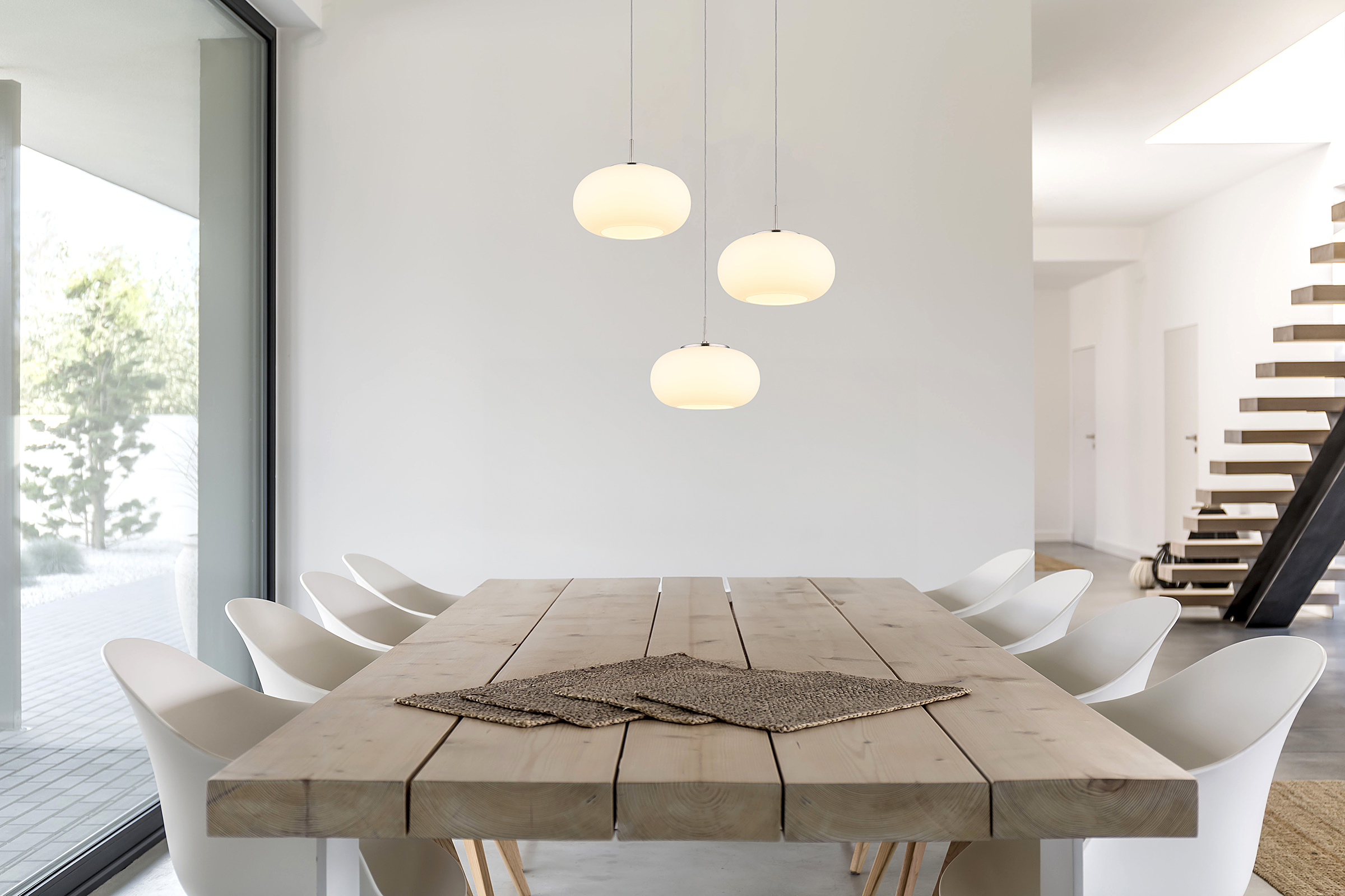 LED Pendant Light Quintara 3-Light Opal Glass Iron