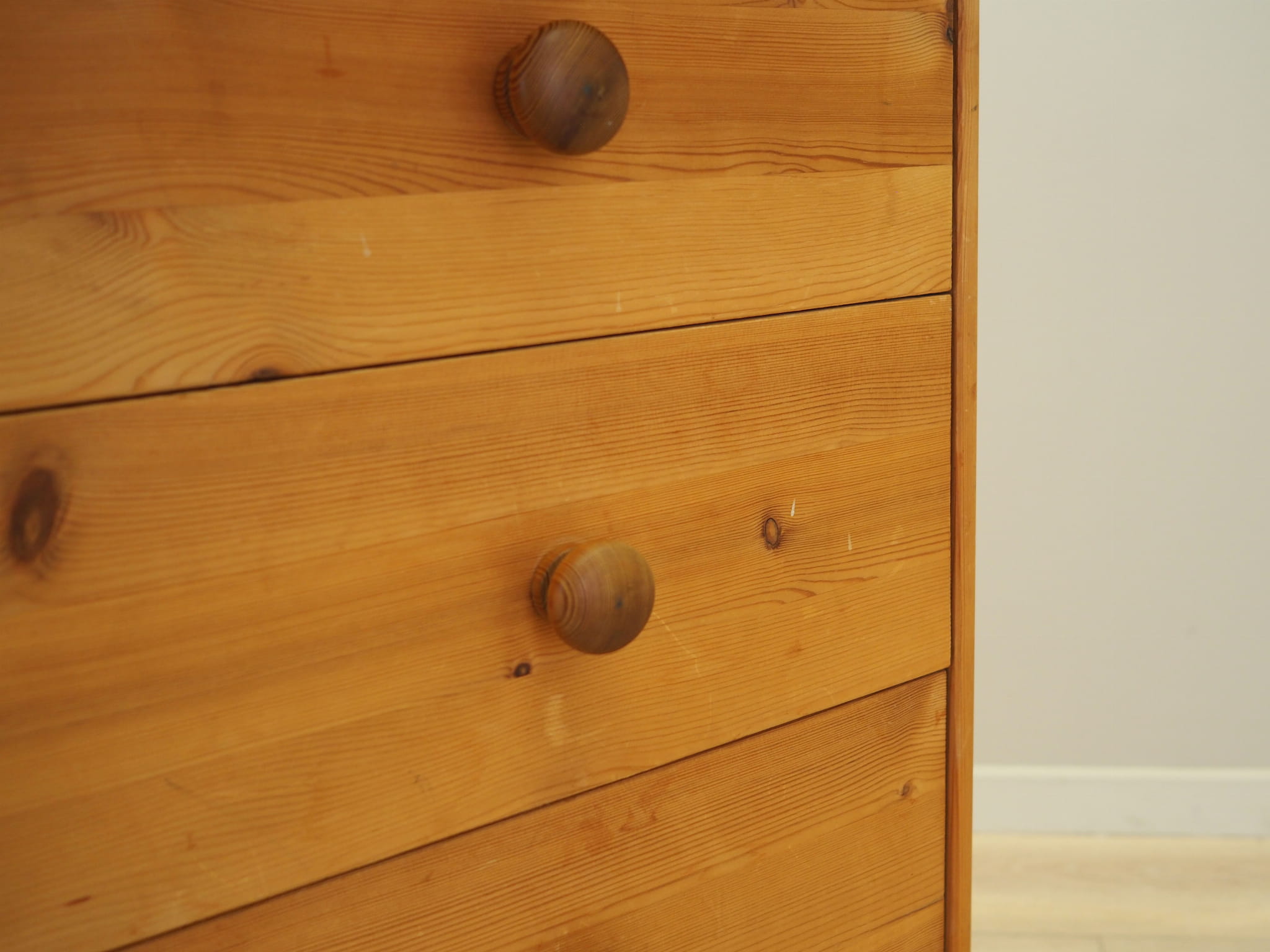 Chest of drawers Pine wood Brown