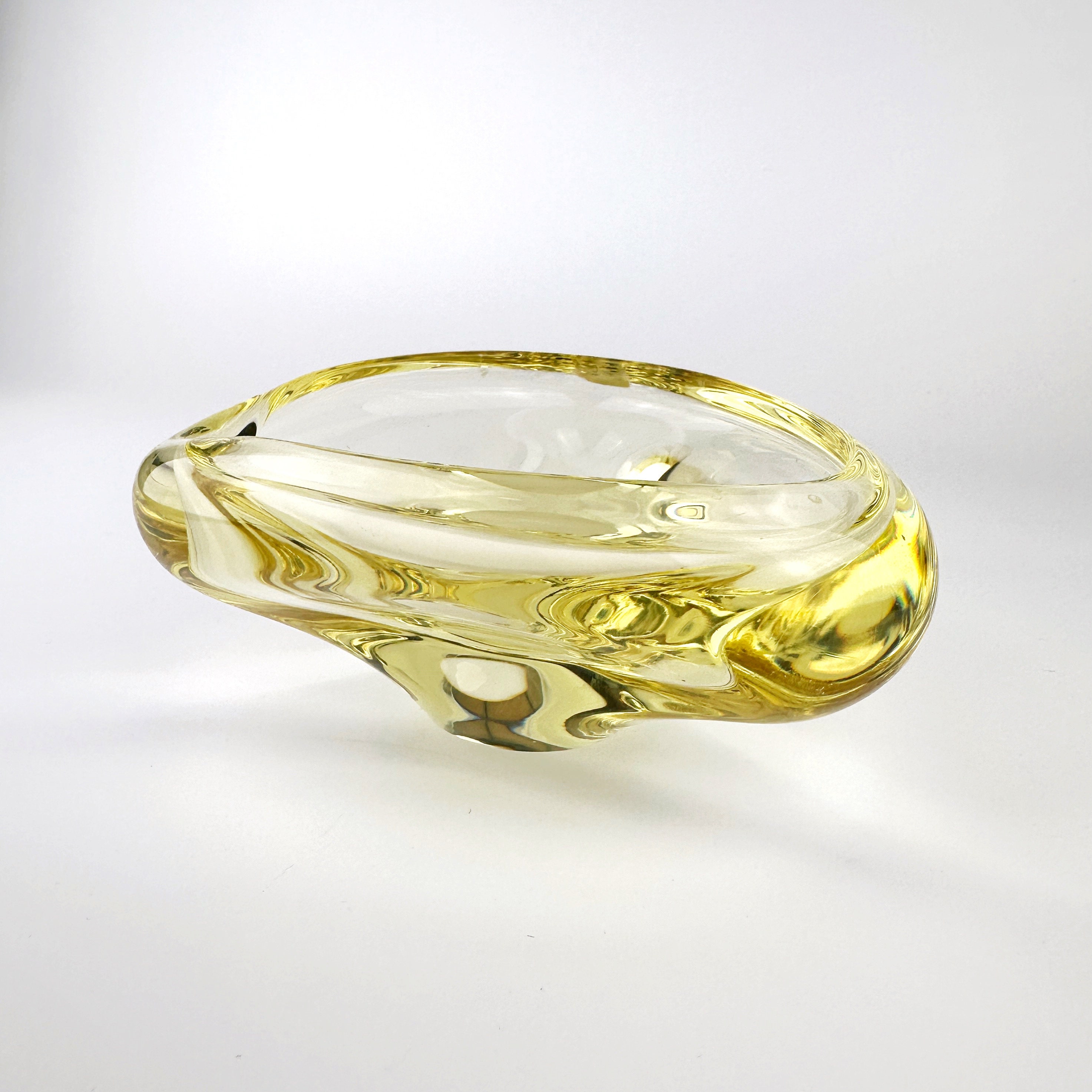Vintage Aschenbecher Glas Gelb 1930er Jahre