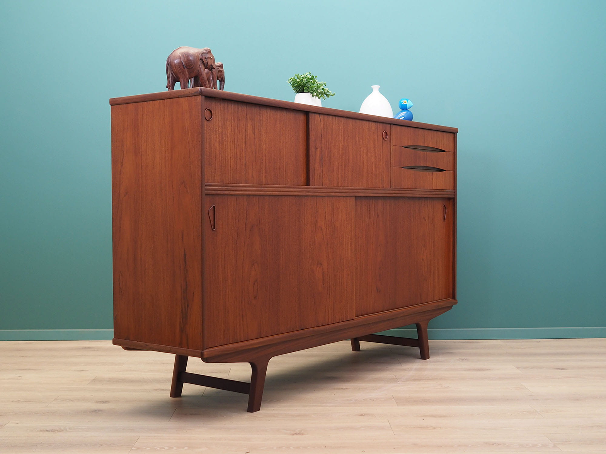 Vintage Highboard Teakholz Braun 1960er Jahre