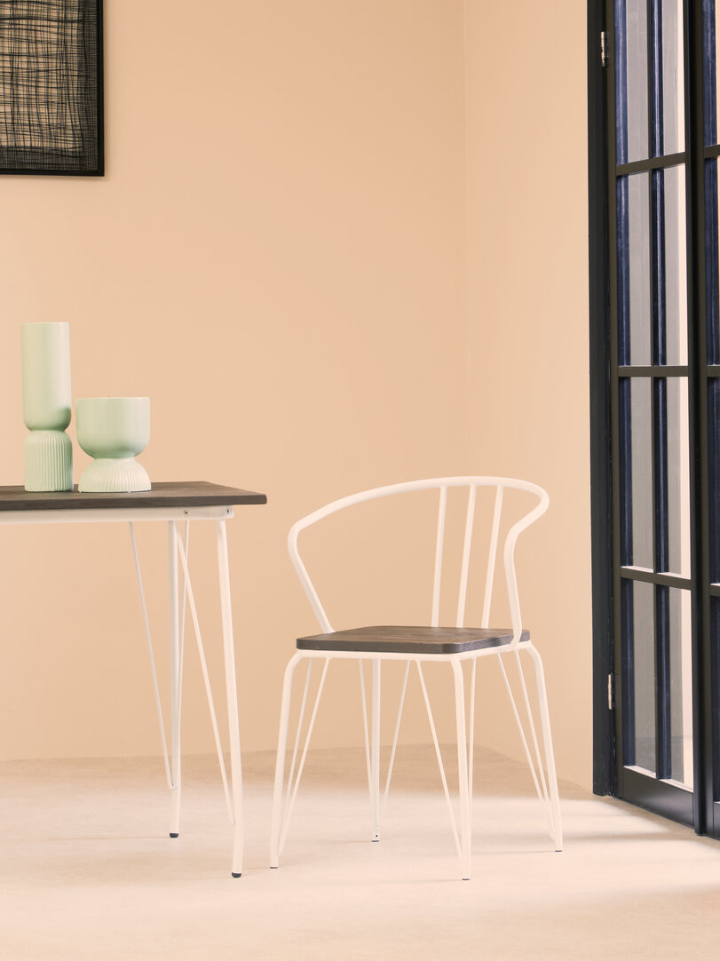 District Grey Metall und Elmholz Tisch
