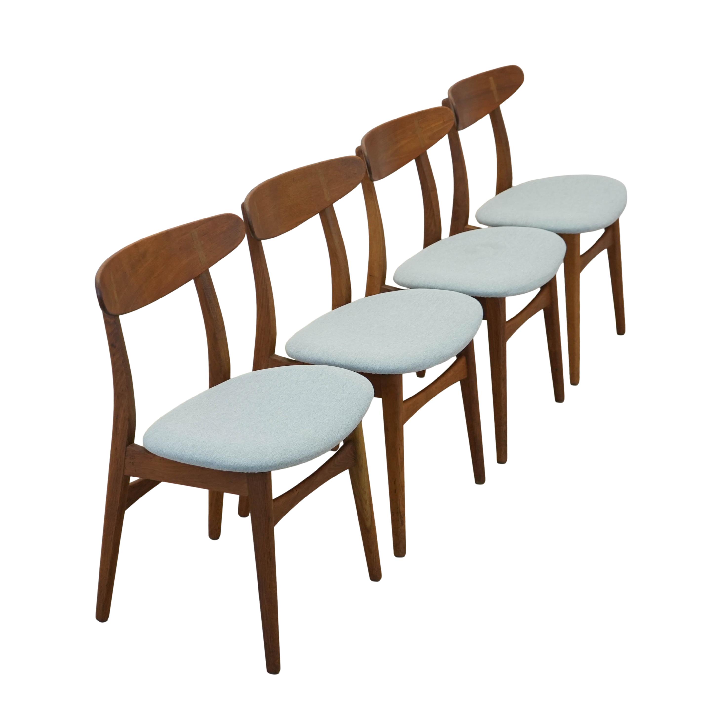 Stühle CH30 4er Set 1960er Jahre