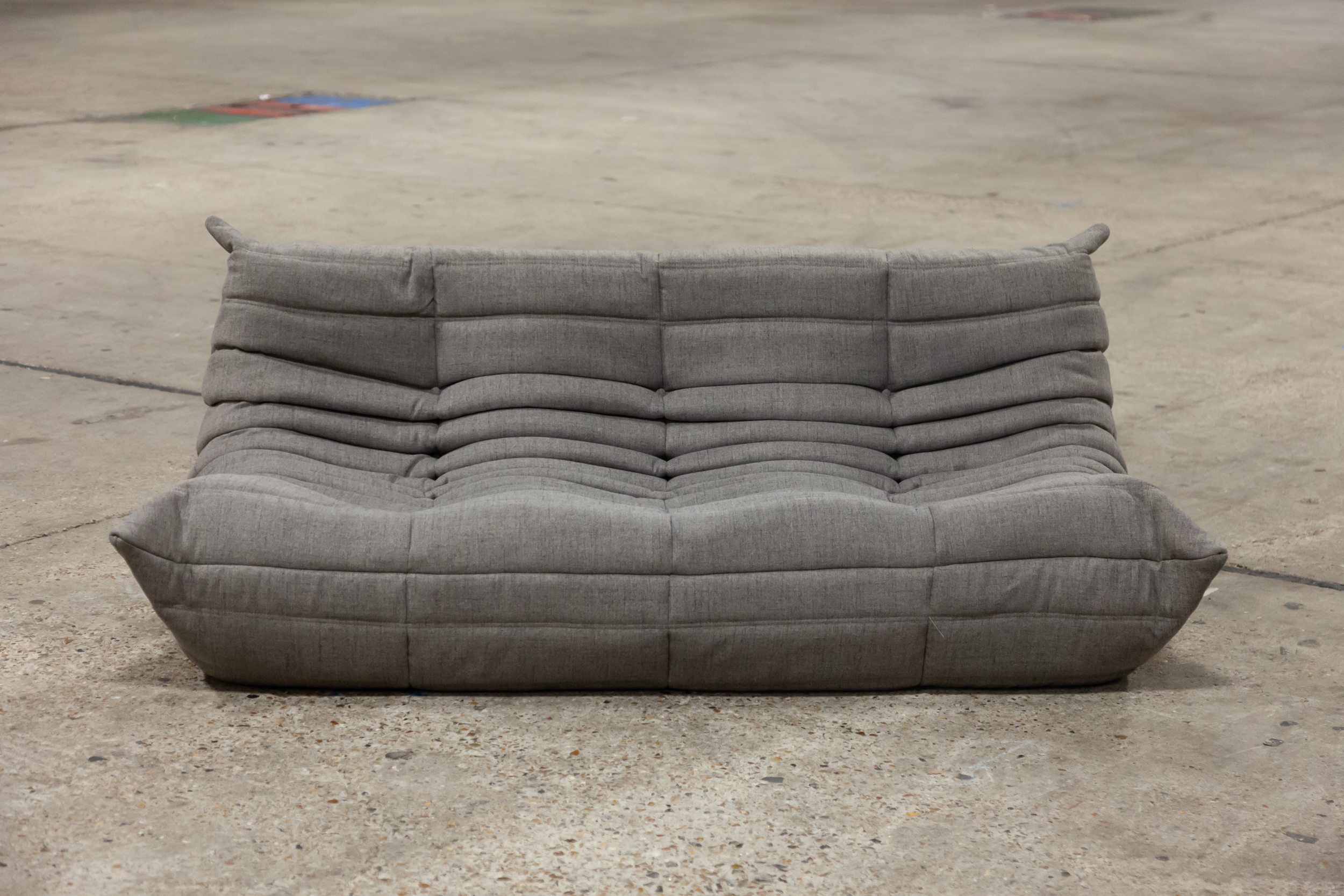 Togo Sofa 3-Sitzer Webstoff Warmgrau
