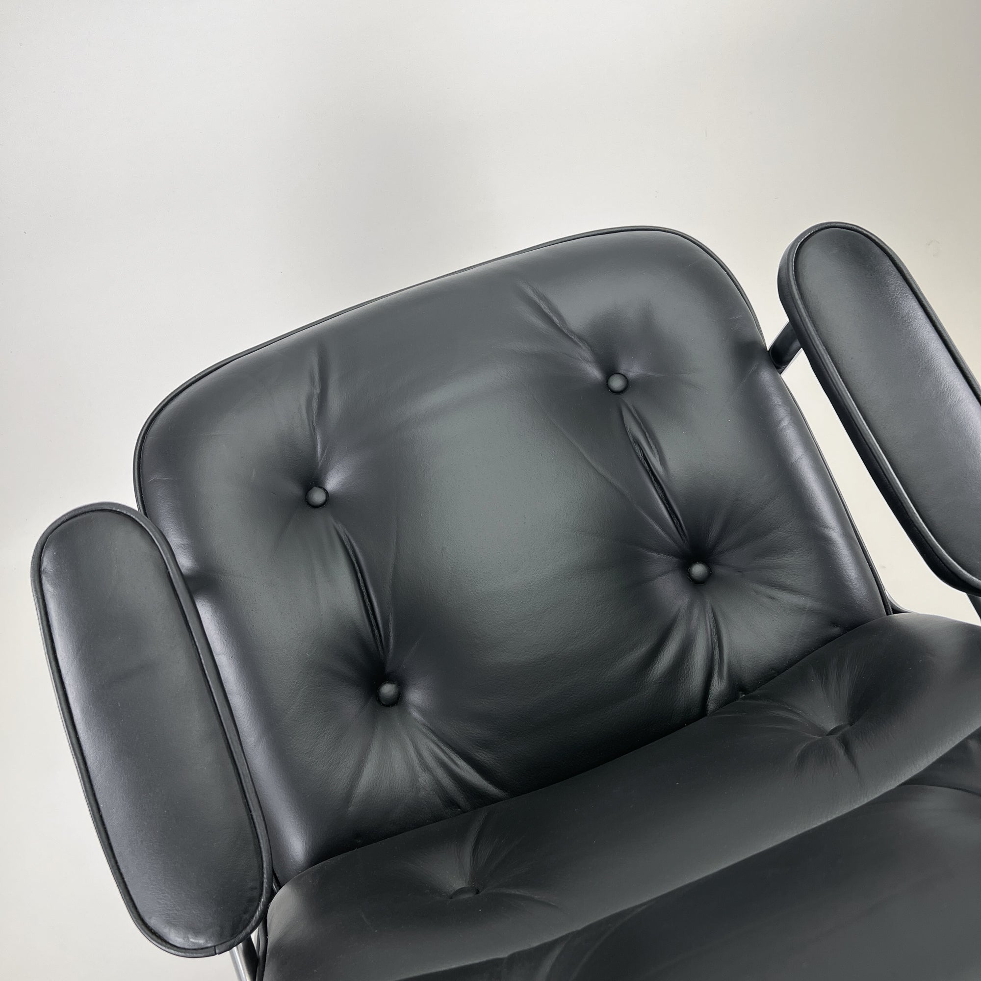 Herman Miller GS105 Chair Chrom Leder Schwarz