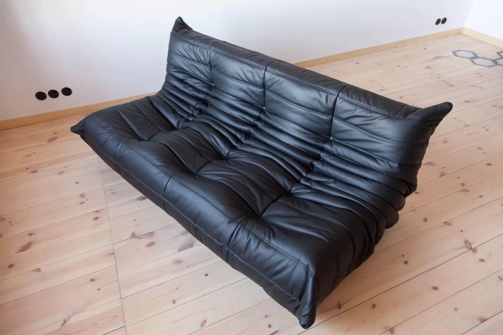 Togo Sofa 3-seater Madras leather Black