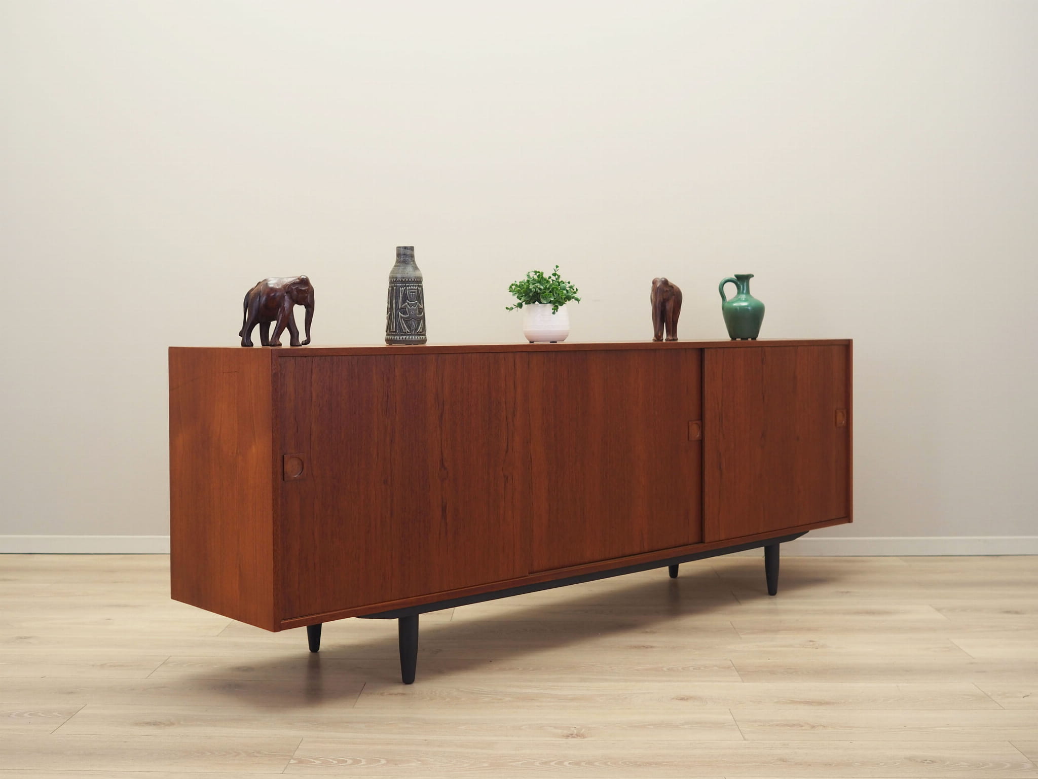 Vintage Sideboard Teakholz Braun 1970er Jahre