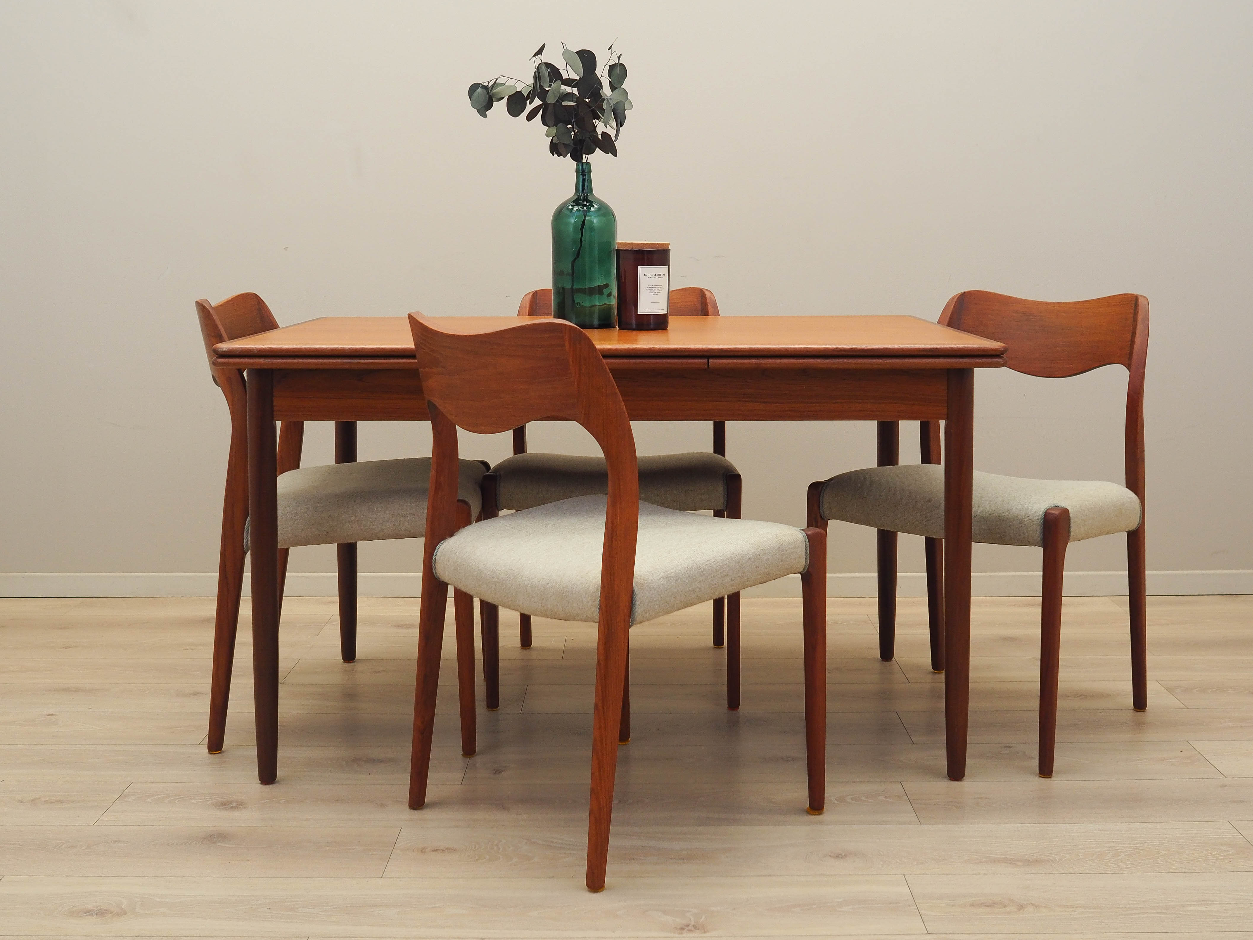 Teak wood chair set 4-piece 1960s, Designer: 