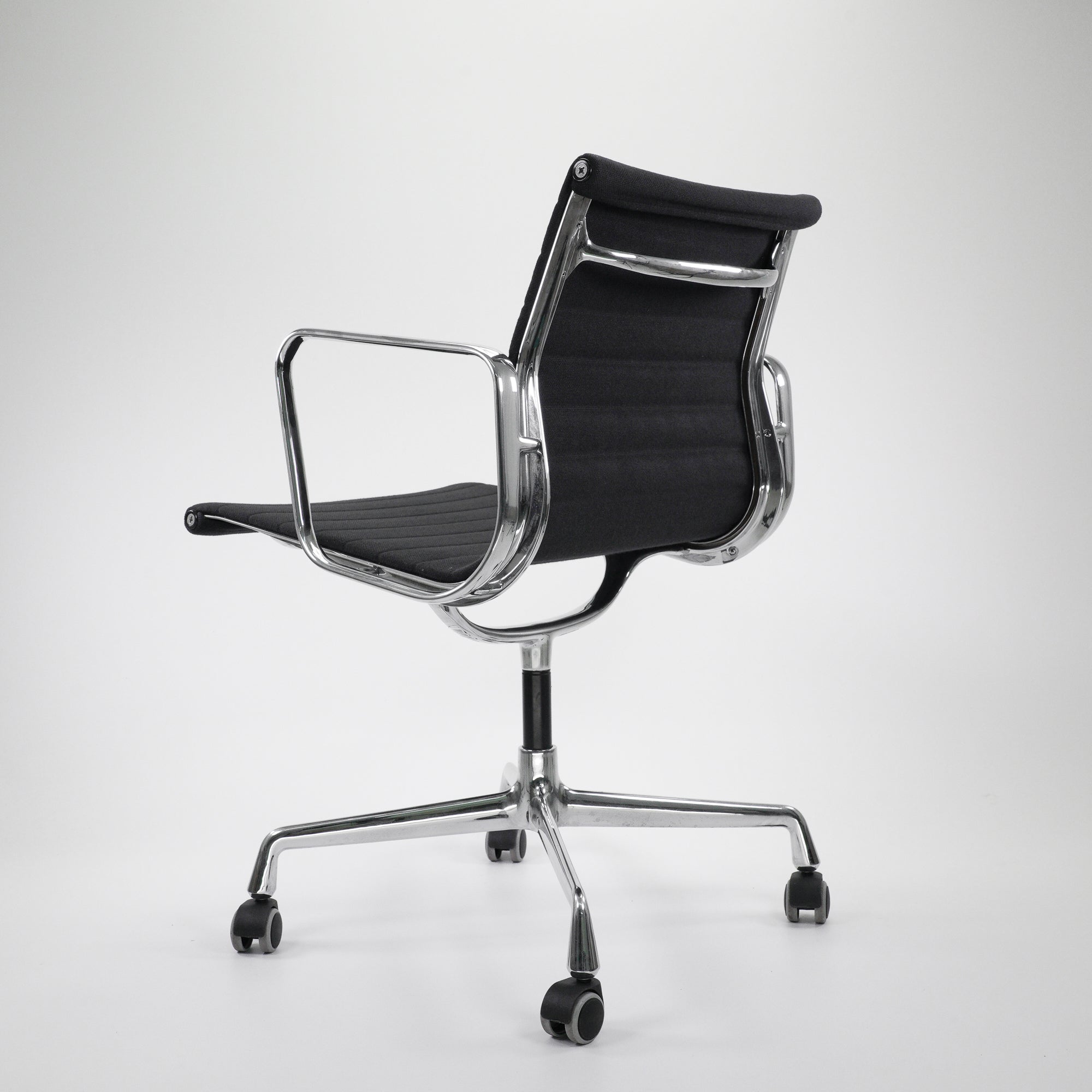 Vitra EA108 Chair Chrom Hopsack Schwarz