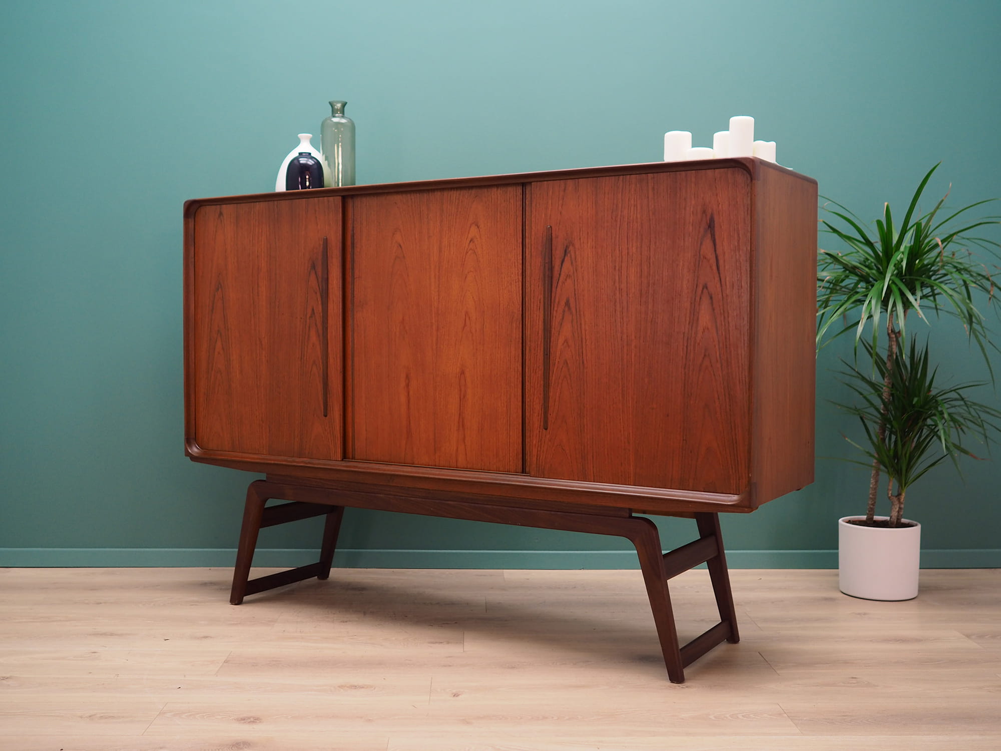 Vintage Highboard Teakholz Braun 1960er Jahre