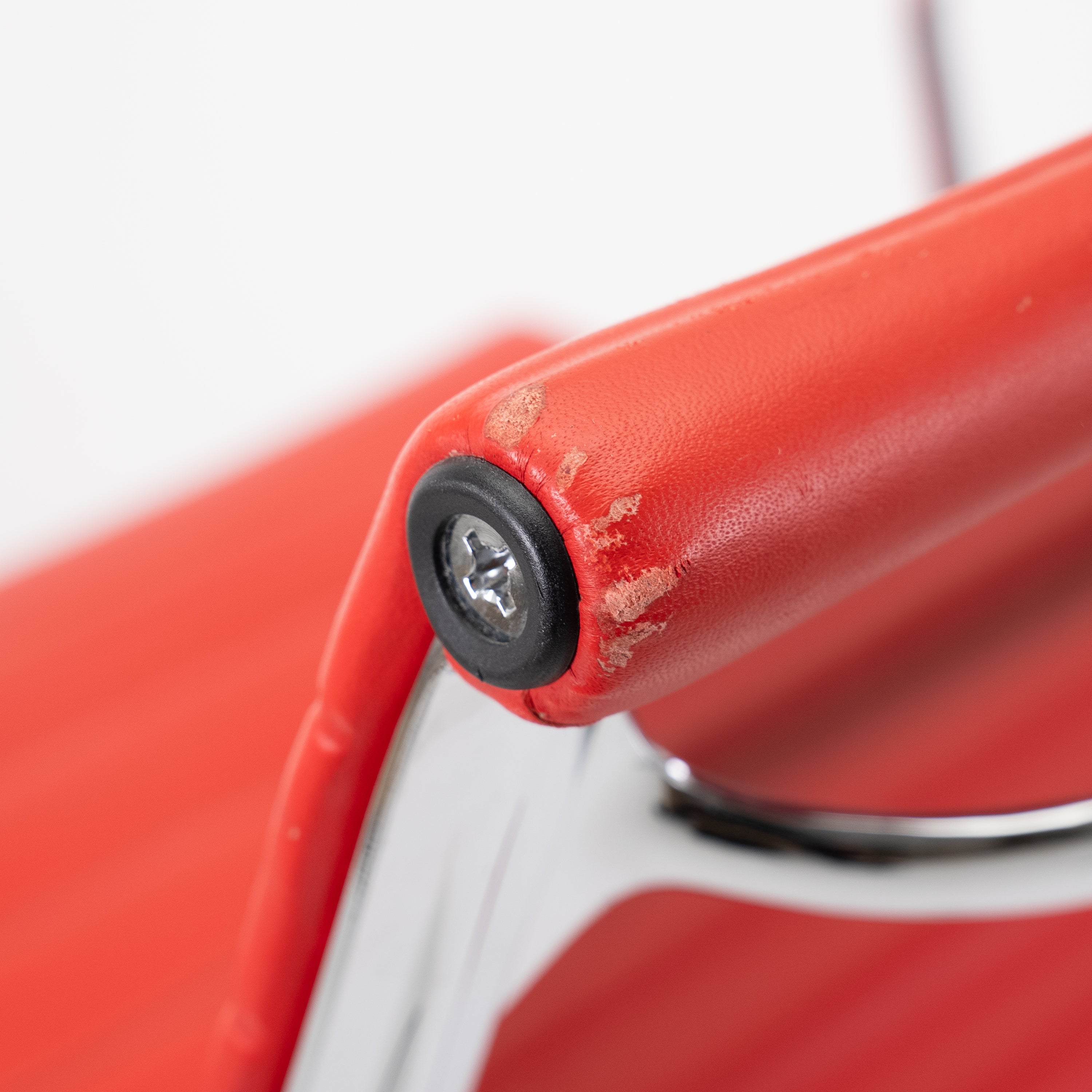 EA117 Office Chair Rocker Aluminium Red