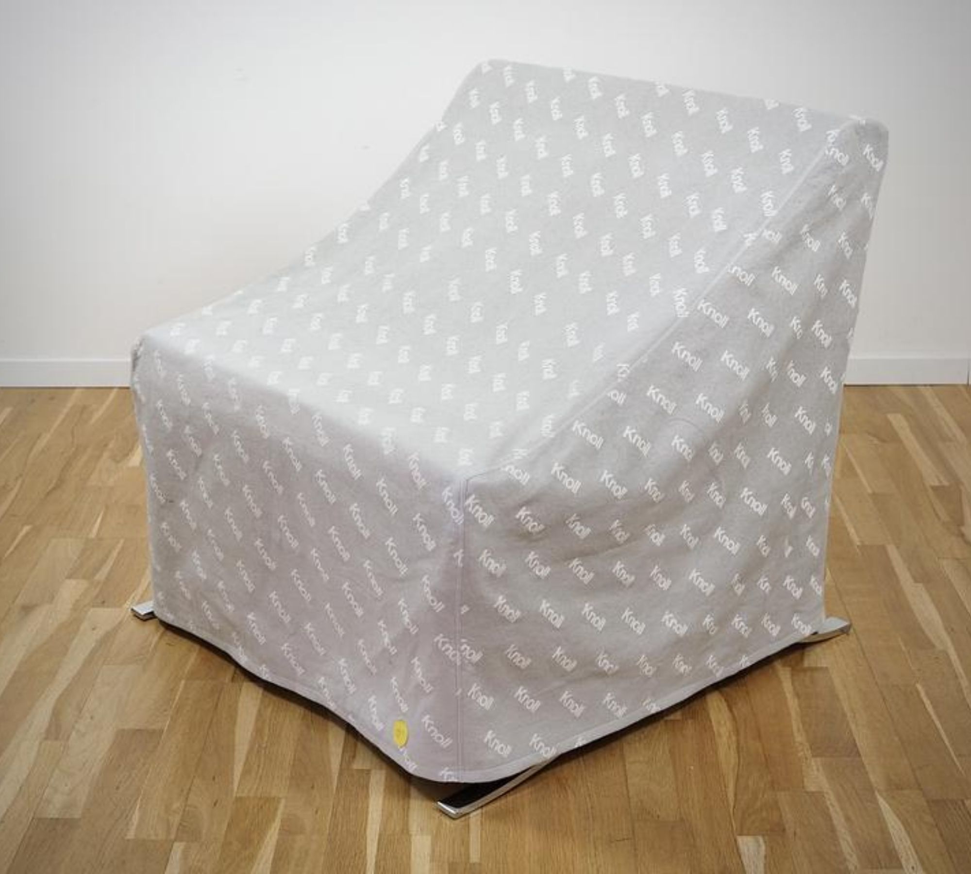 Barcelona Chair Leather Ivory Limited Edition No. 23