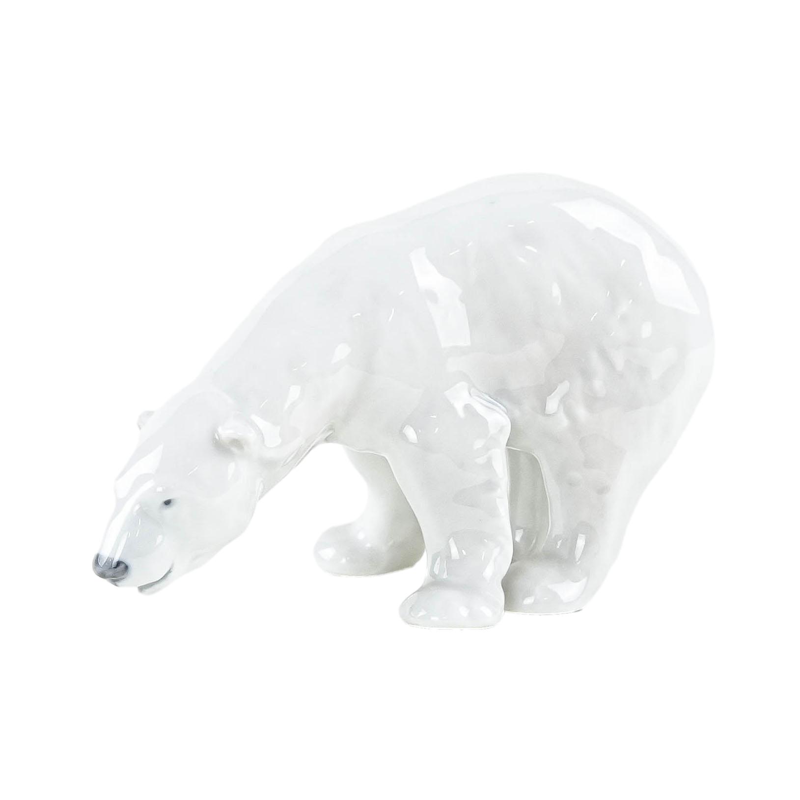 Porcelain polar bear figure 1970s
